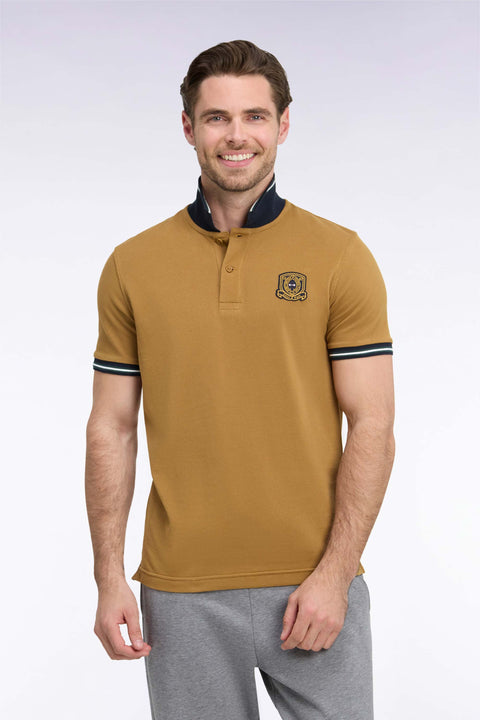 Polo manches courtes en piqué de coton peigné camel à écusson coupe droite - Image 3