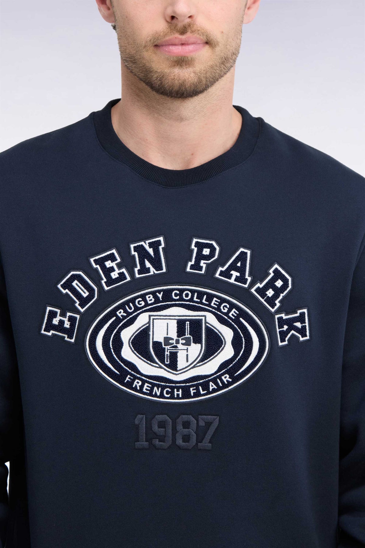 Sweatshirt en molleton marine brodé coupe droite