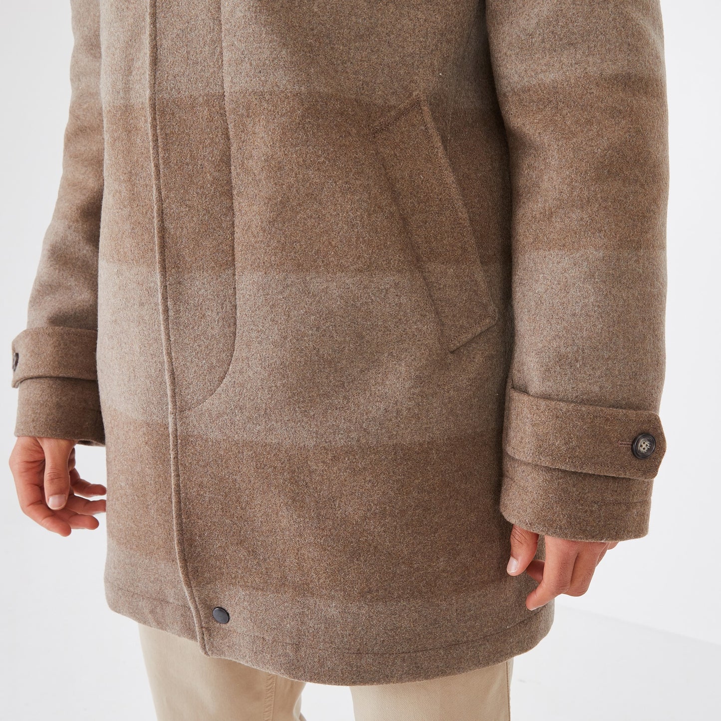Manteau court camel en drap de laine mélangé rayé