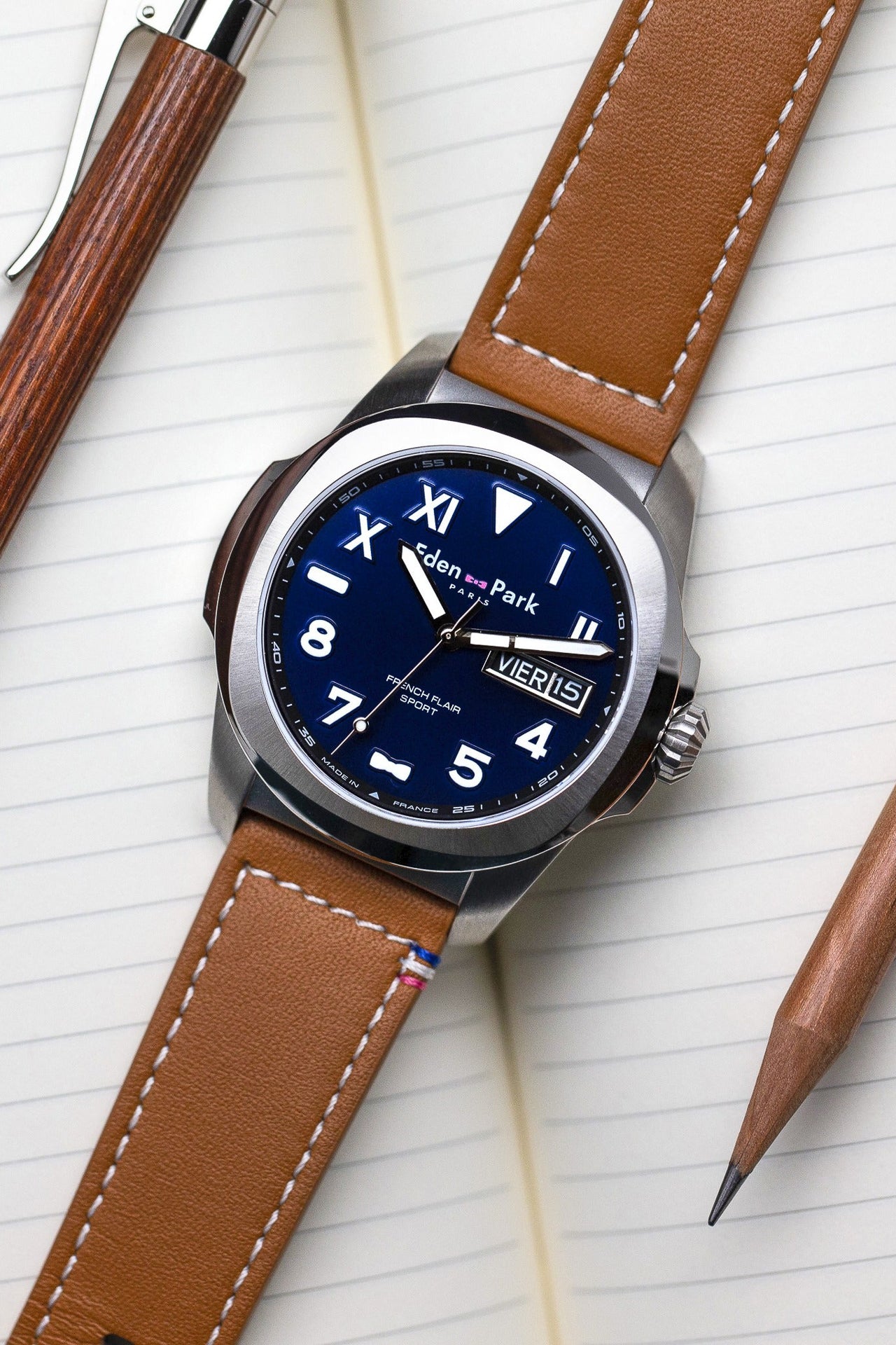 Brown leather quartz watch