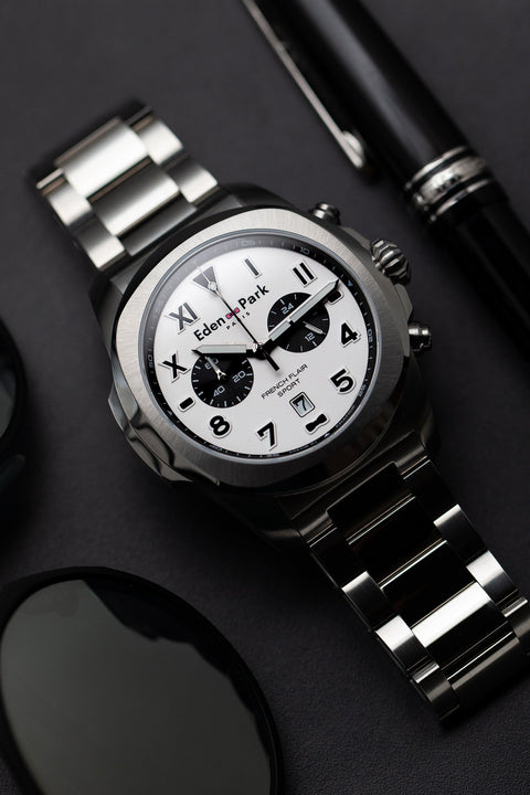 Silver steel chronograph quartz watch - Image 3