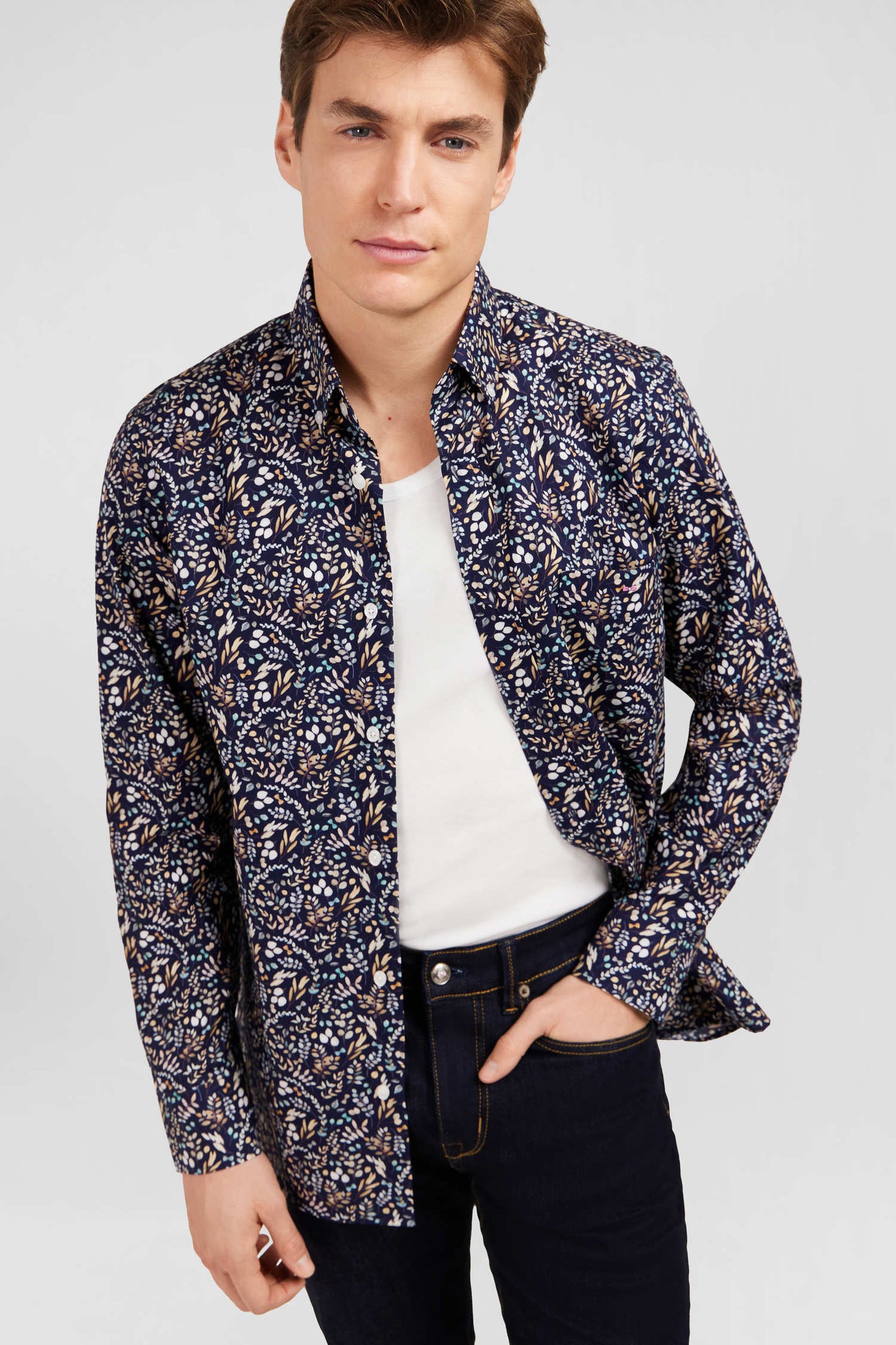 Dark blue poplin shirt with foliage print