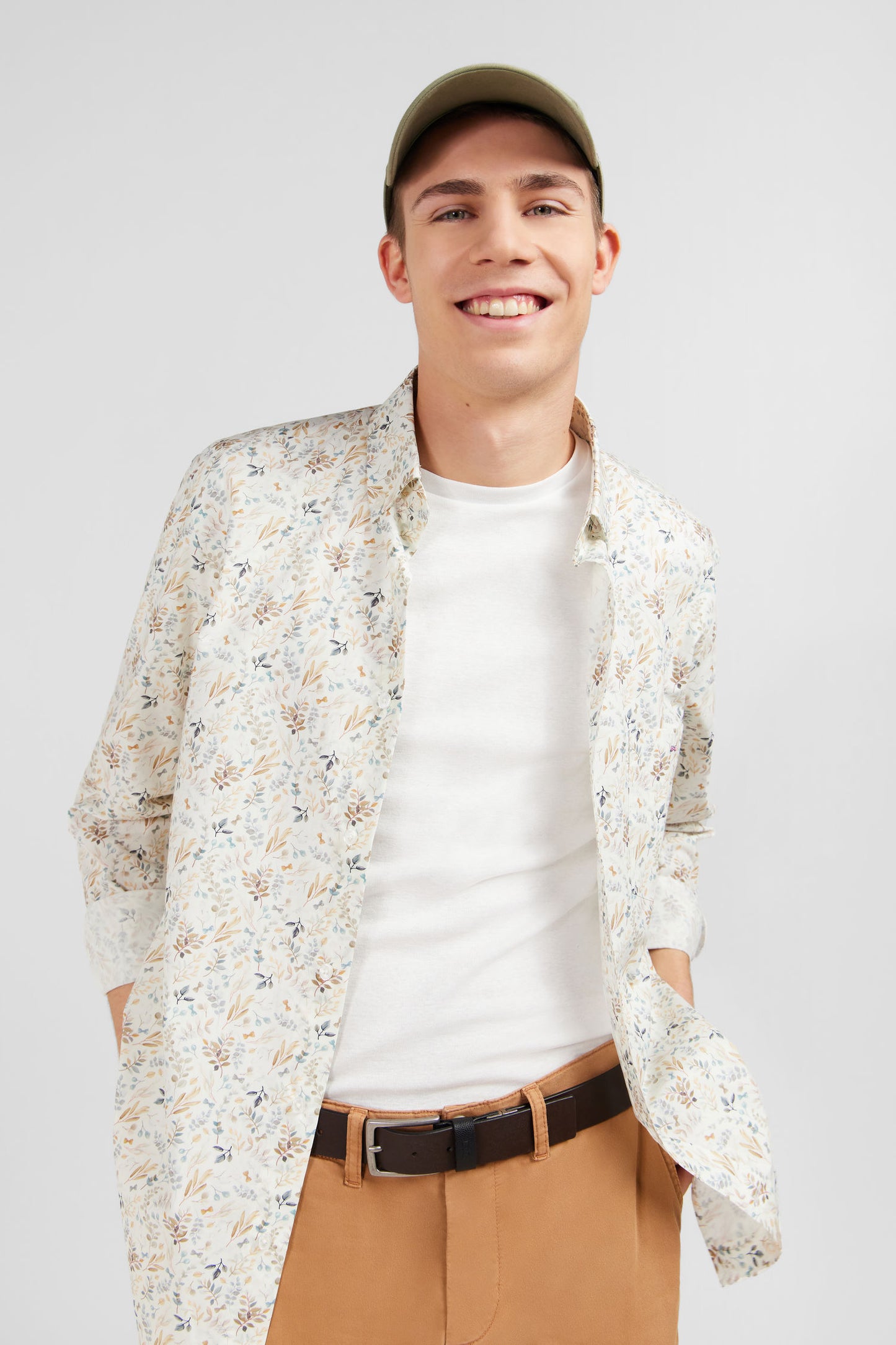 Ecru poplin shirt with foliage print