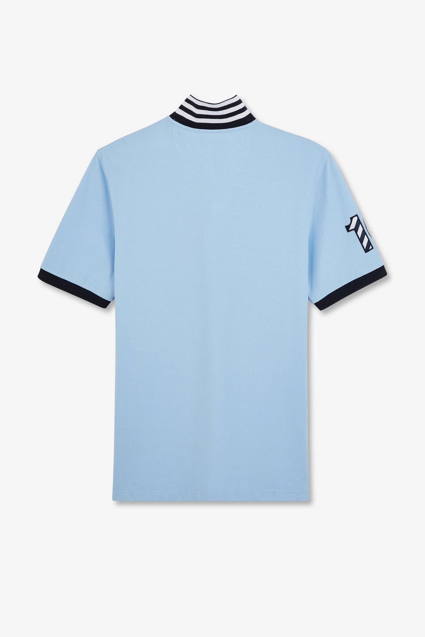 Polo bleu clair à manches courtes numéro 10