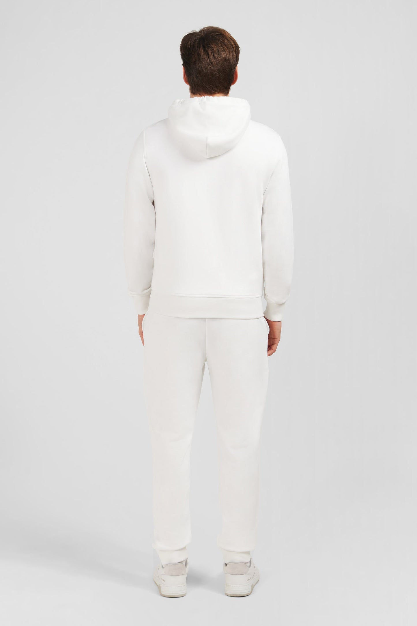 Sweatshirt à capuche en molleton blanc emblème nœud papillon - Image 4