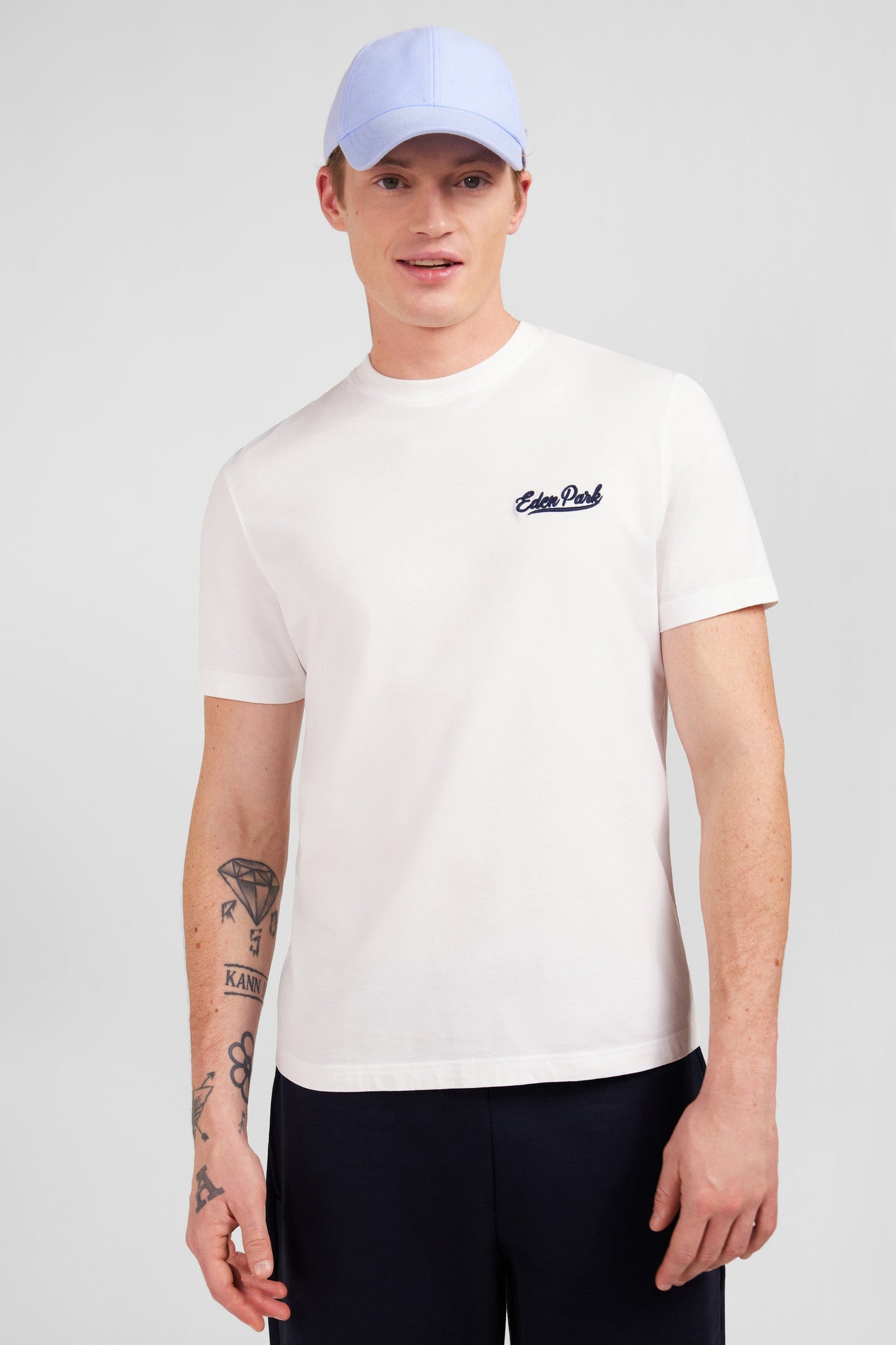 T-shirt blanc à broderies - Image 2
