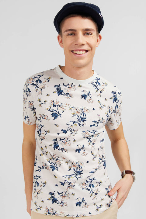 White short-sleeved T-shirt with leaf print - Image 3