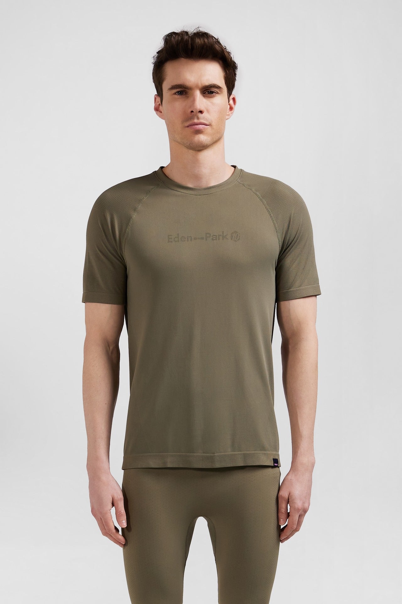 Khaki green short-sleeved sports T-shirt with striped details