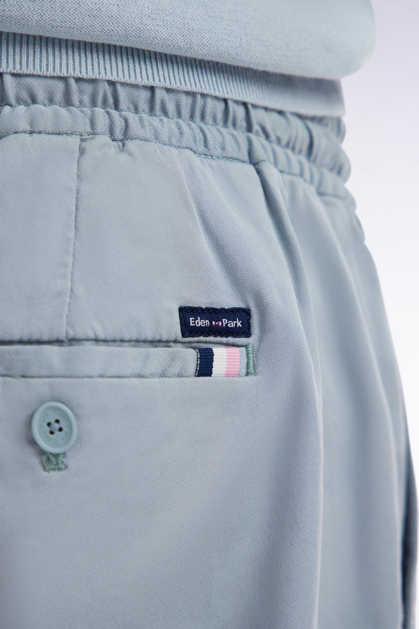Elasticated waistband medium grey Bermuda shorts in lyocell and stretch cotton