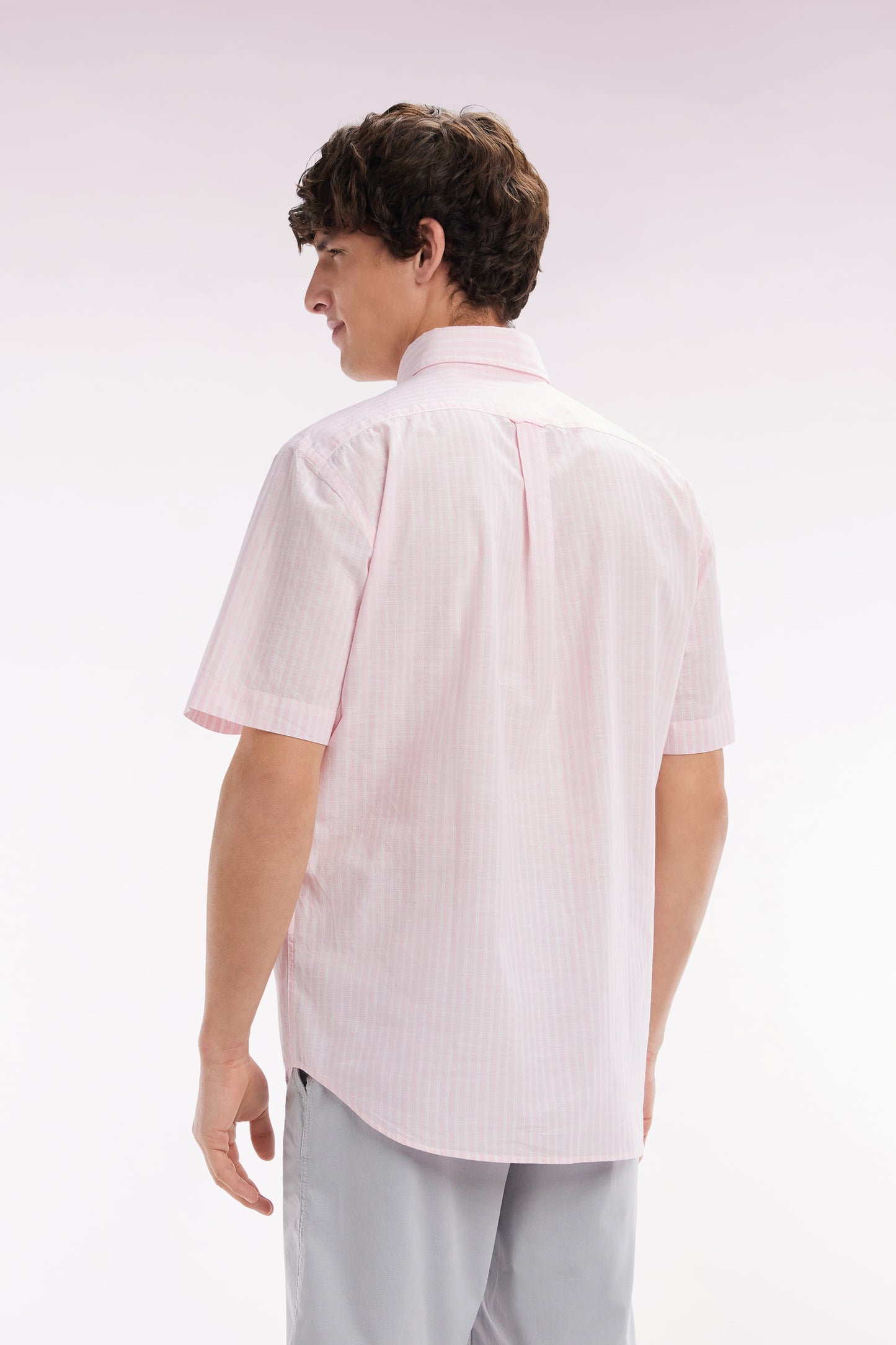 Chemise rayée à manches courtes en coton rose coupe droite