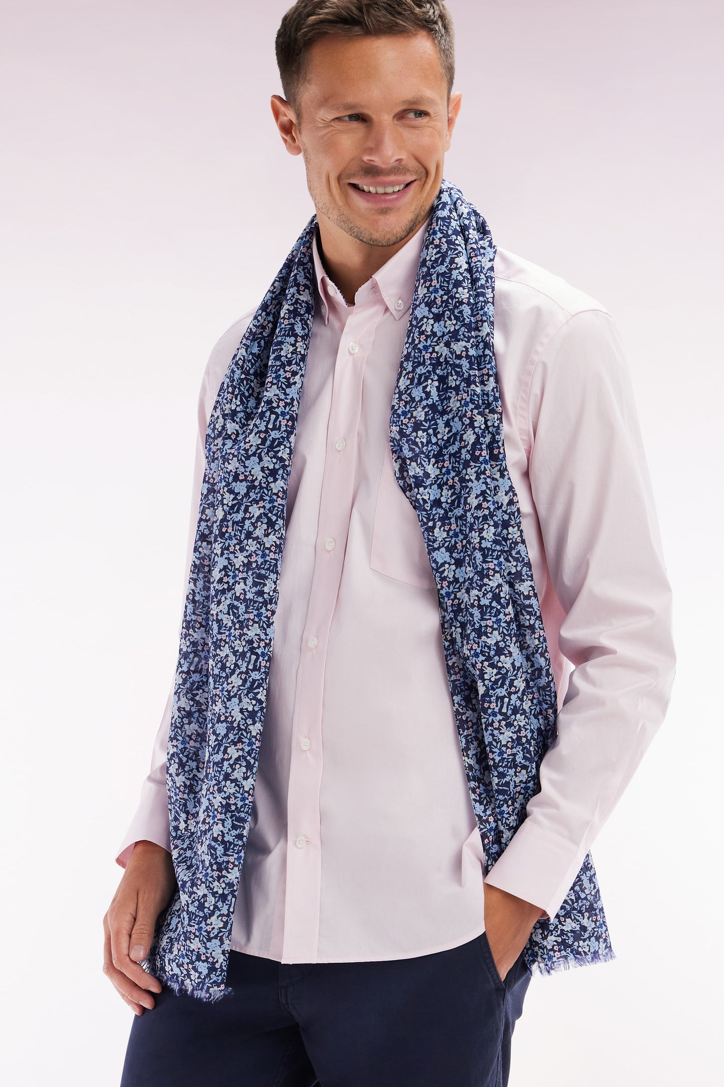 Straight-fit pink cotton shirt with elbow patch