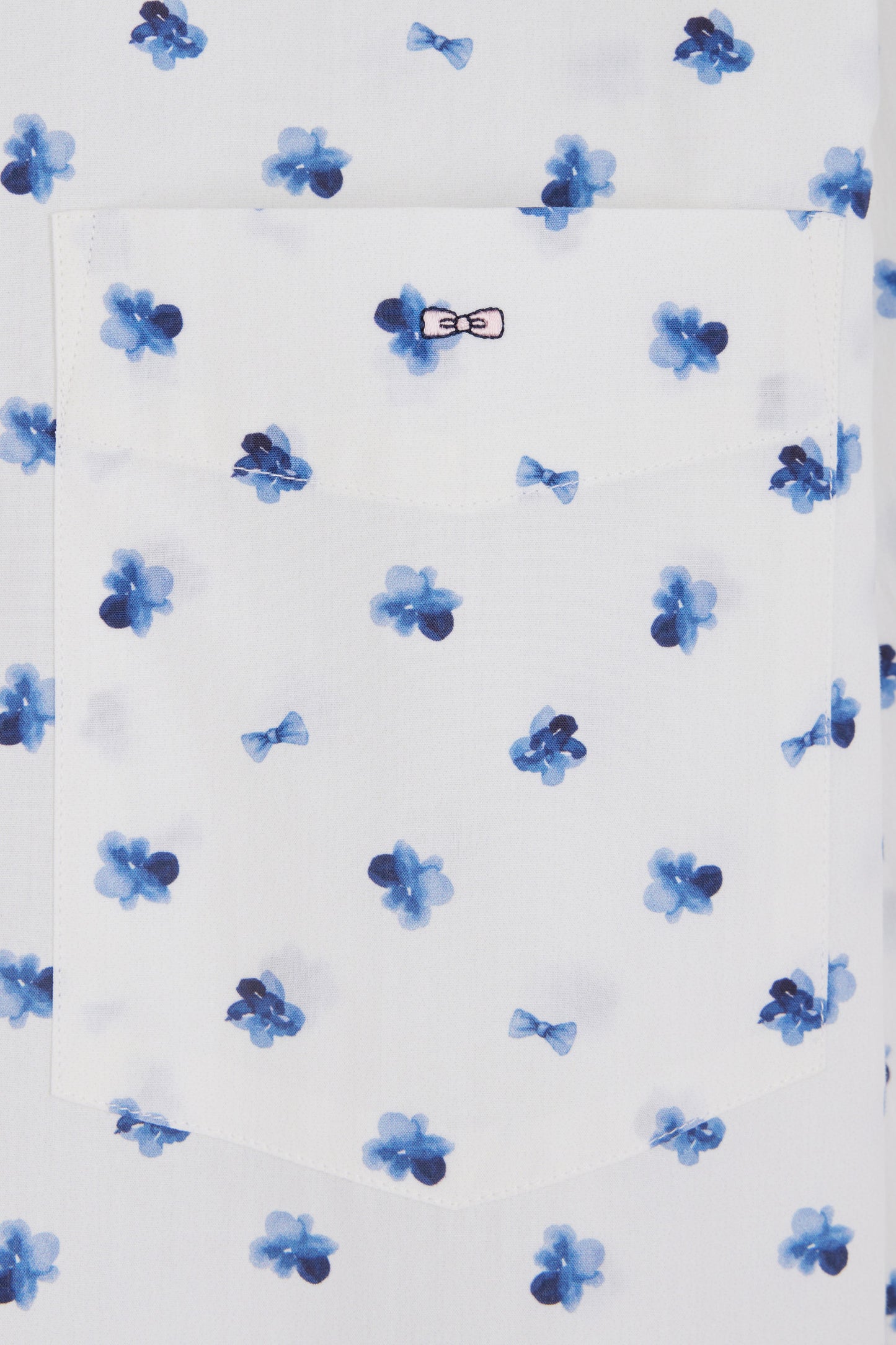 Chemise à micromotifs nœuds marine en coton écru coupe droite