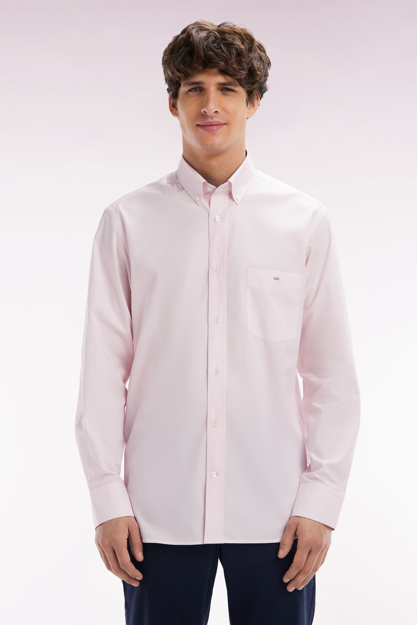 Chemise en coton rose coudières marine coupe droite