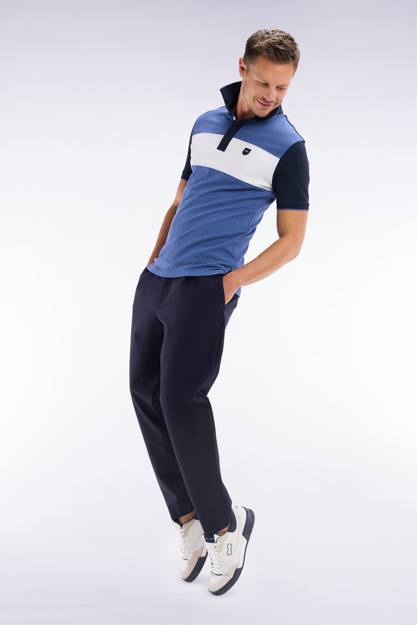 Slim-fit short-sleeved polo shirt in blue stretch cotton with contrasted stripe