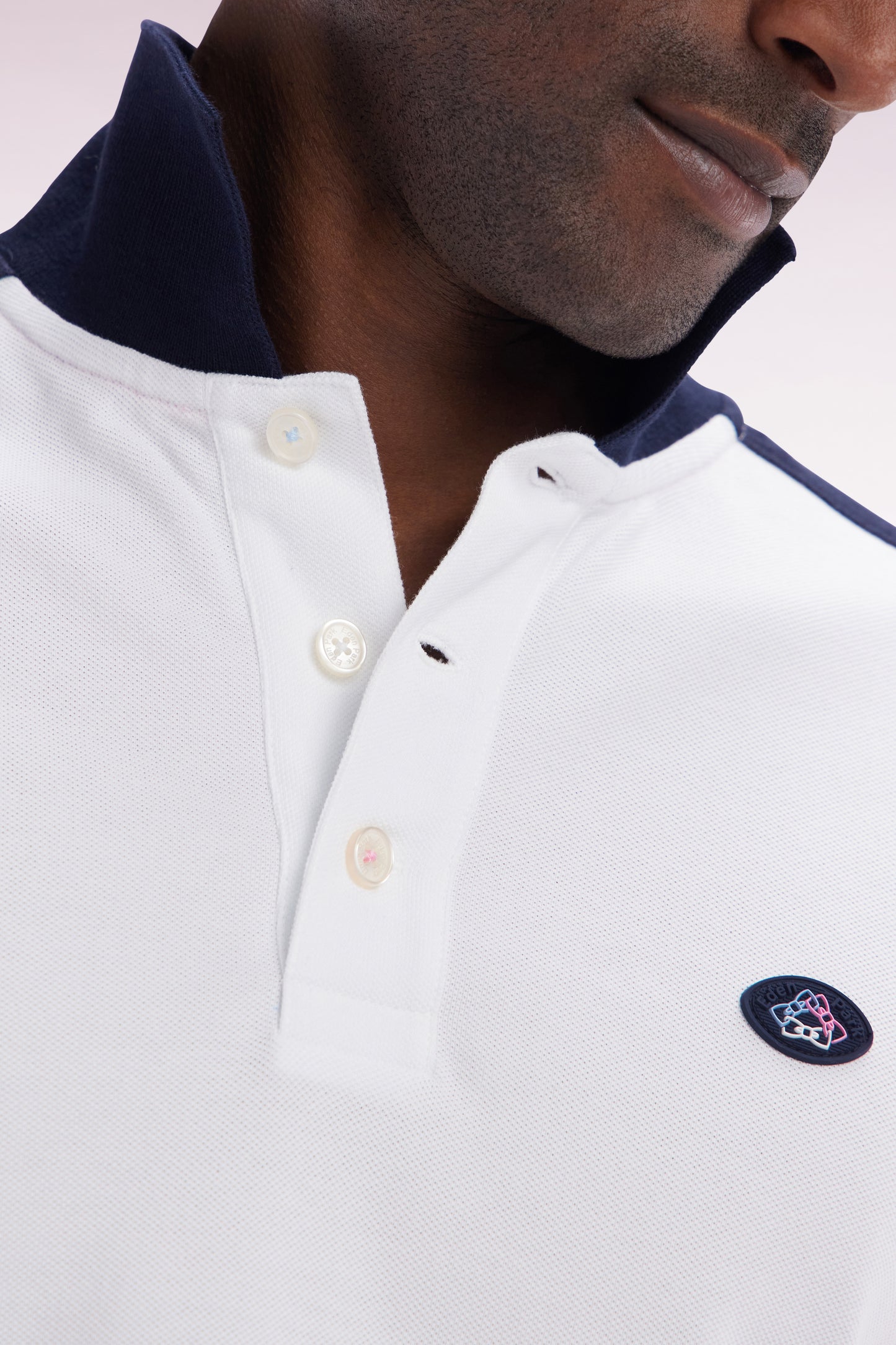 Straight-cut white colorblock short-sleeved cotton polo shirt