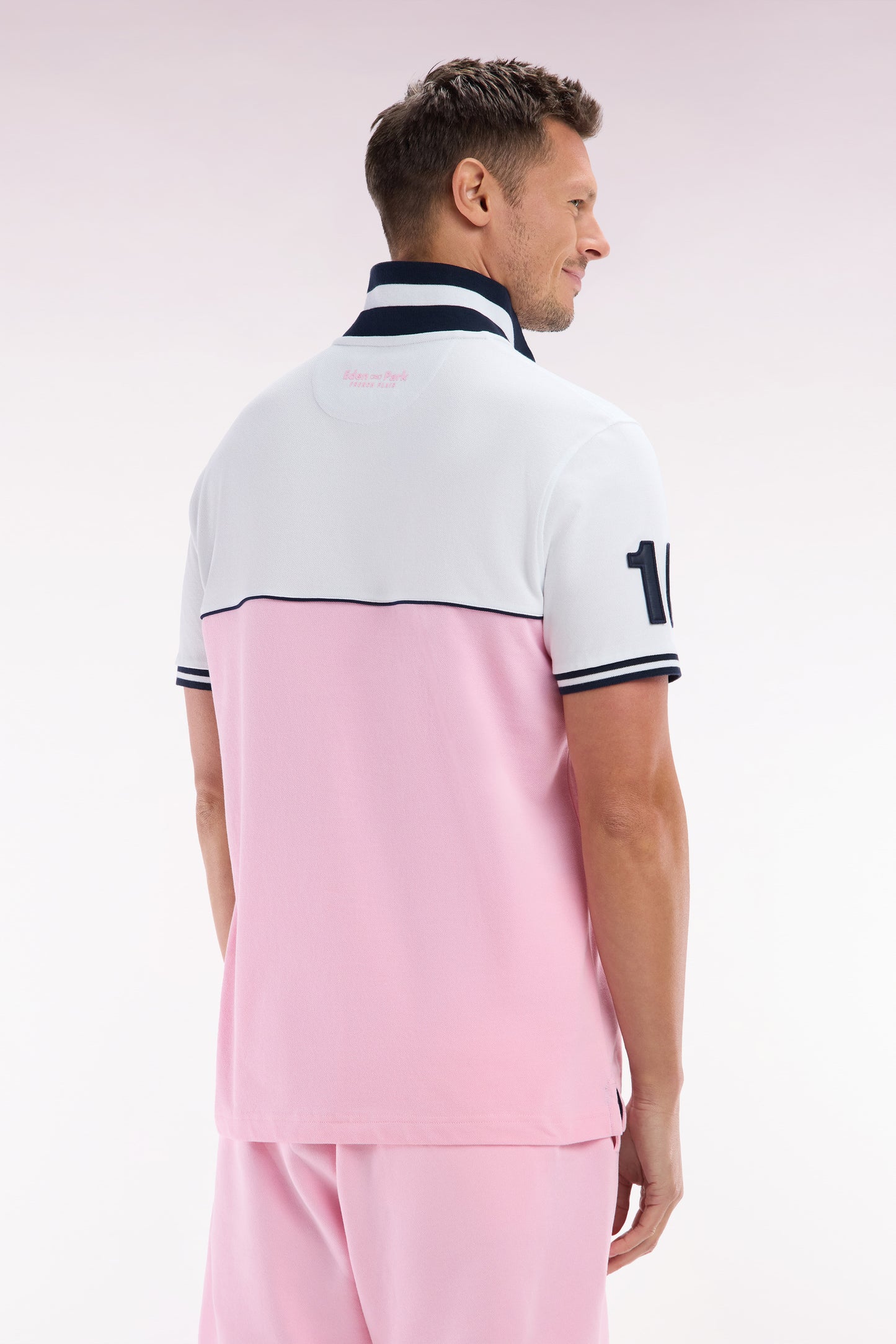 Relaxed-fit two-tone short-sleeved polo shirt in pink and white cotton