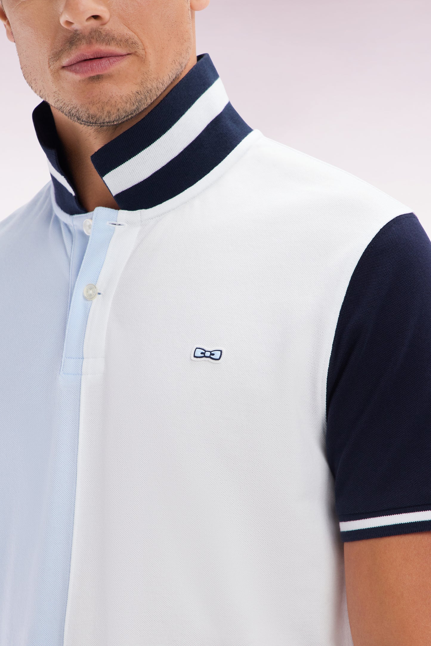 Relaxed-fit two-tone sky blue and white short-sleeved cotton polo shirt