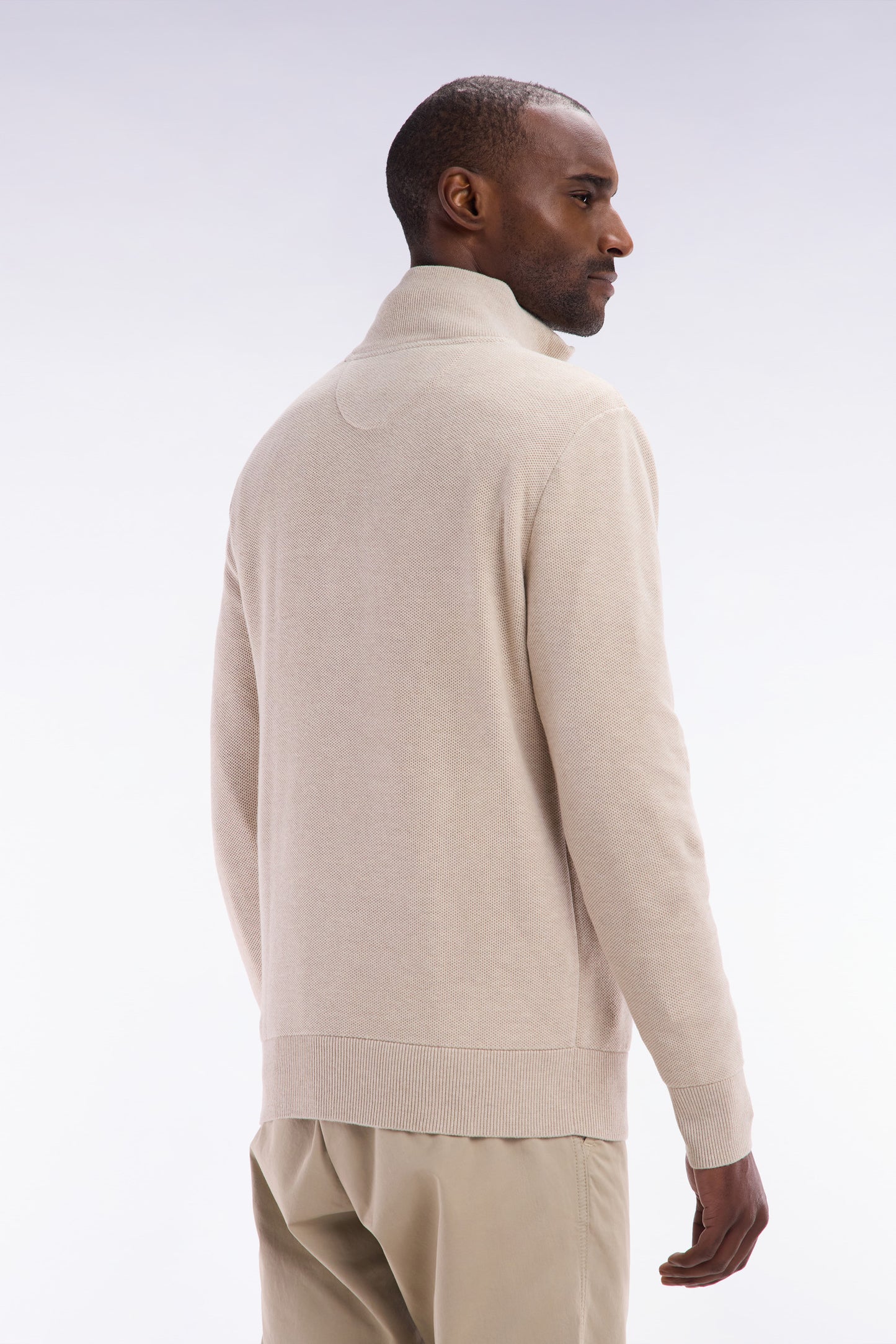 Pull col camionneur en coton nid d'abeille beige coupe droite