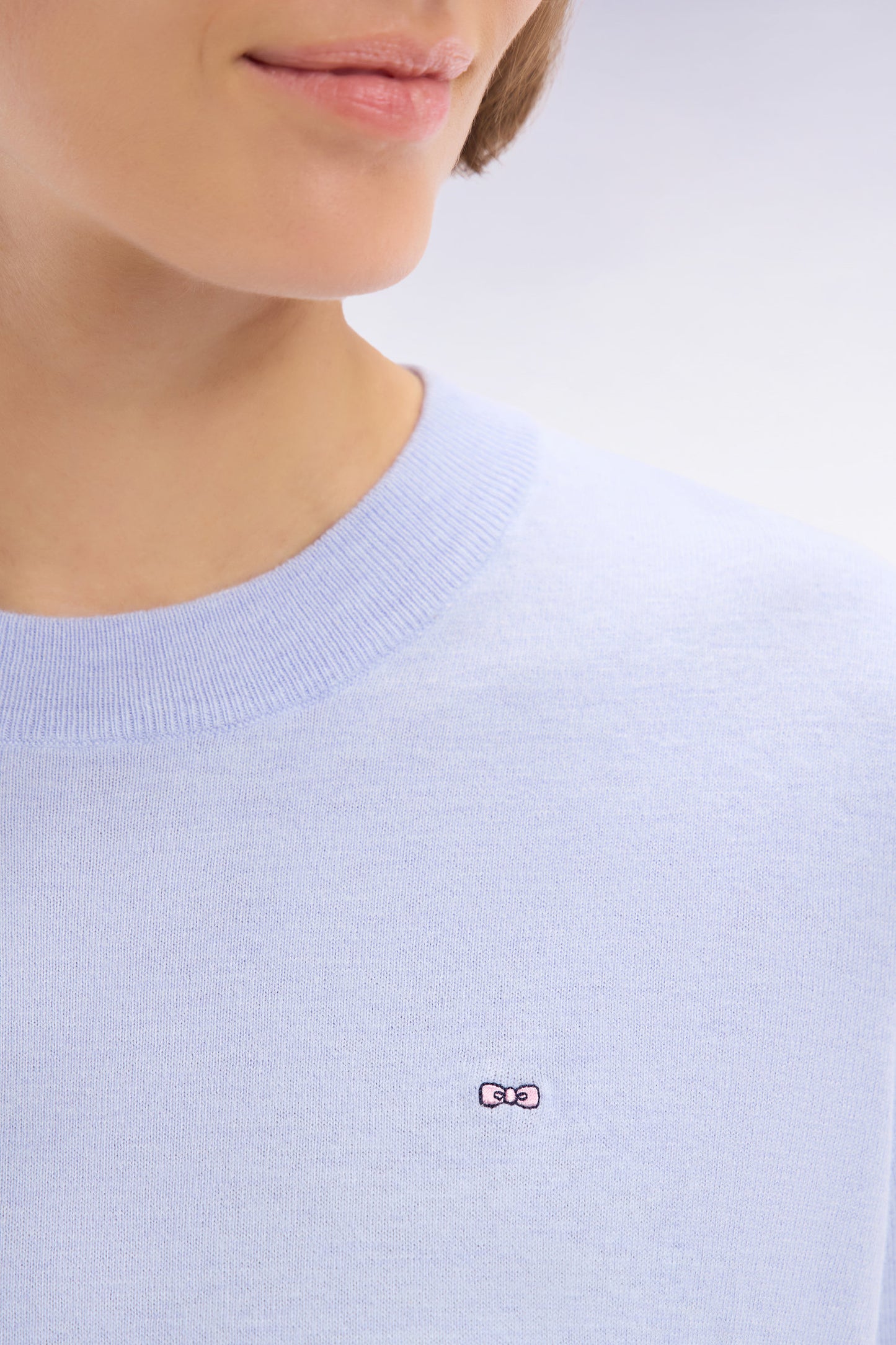 Relaxed-fit short-sleeved round-neck jumper in grey cotton-silk thin blend