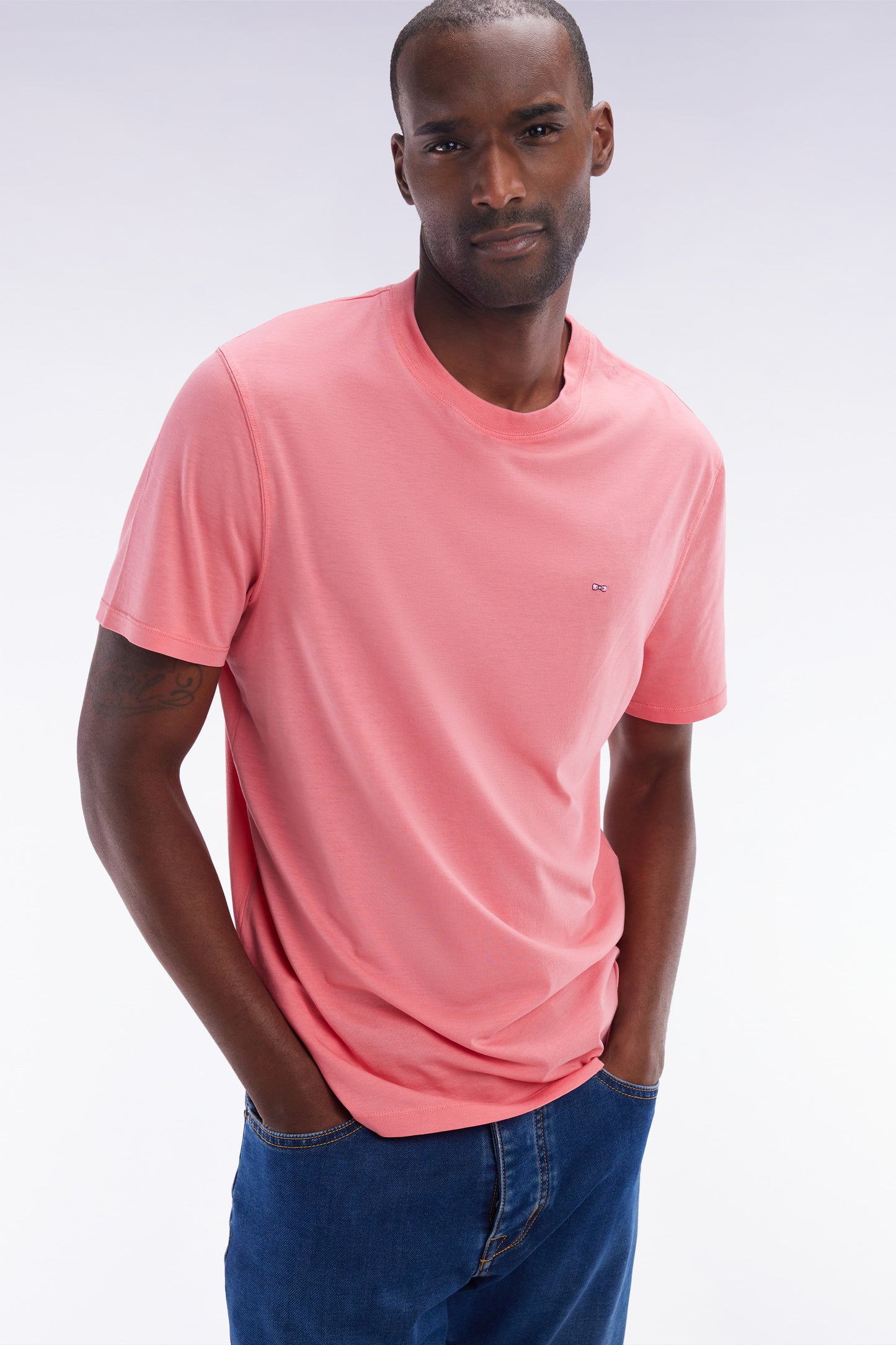 Straight-fit salmon pink short-sleeved T-shirt