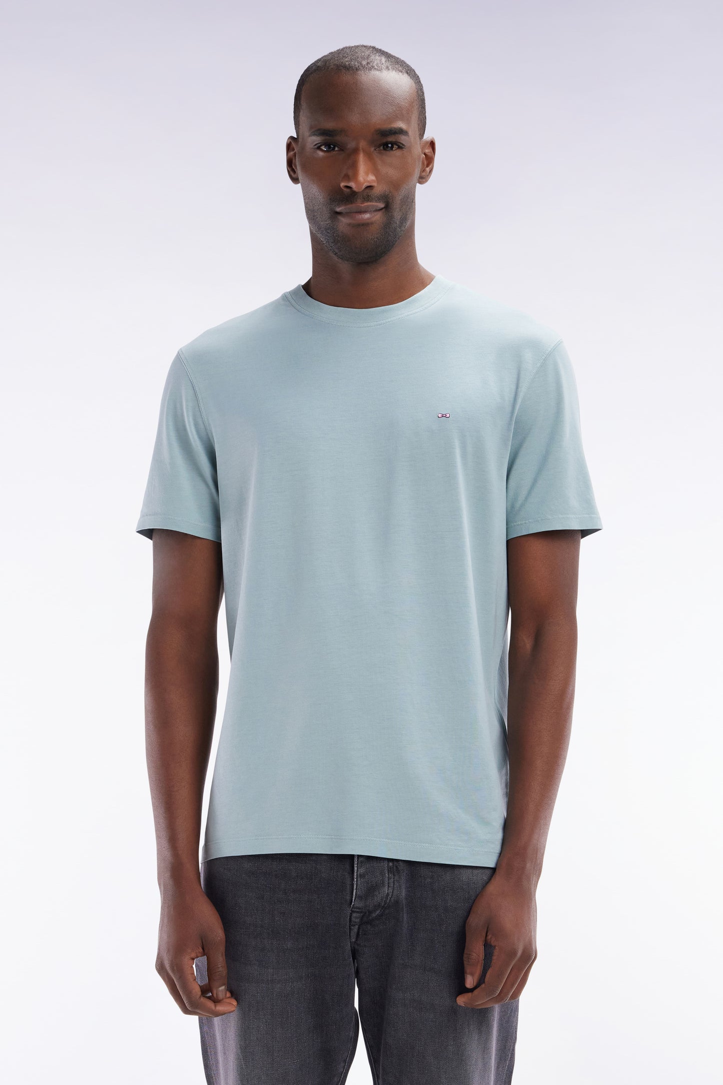 Straight-fit sea green short-sleeved T-shirt
