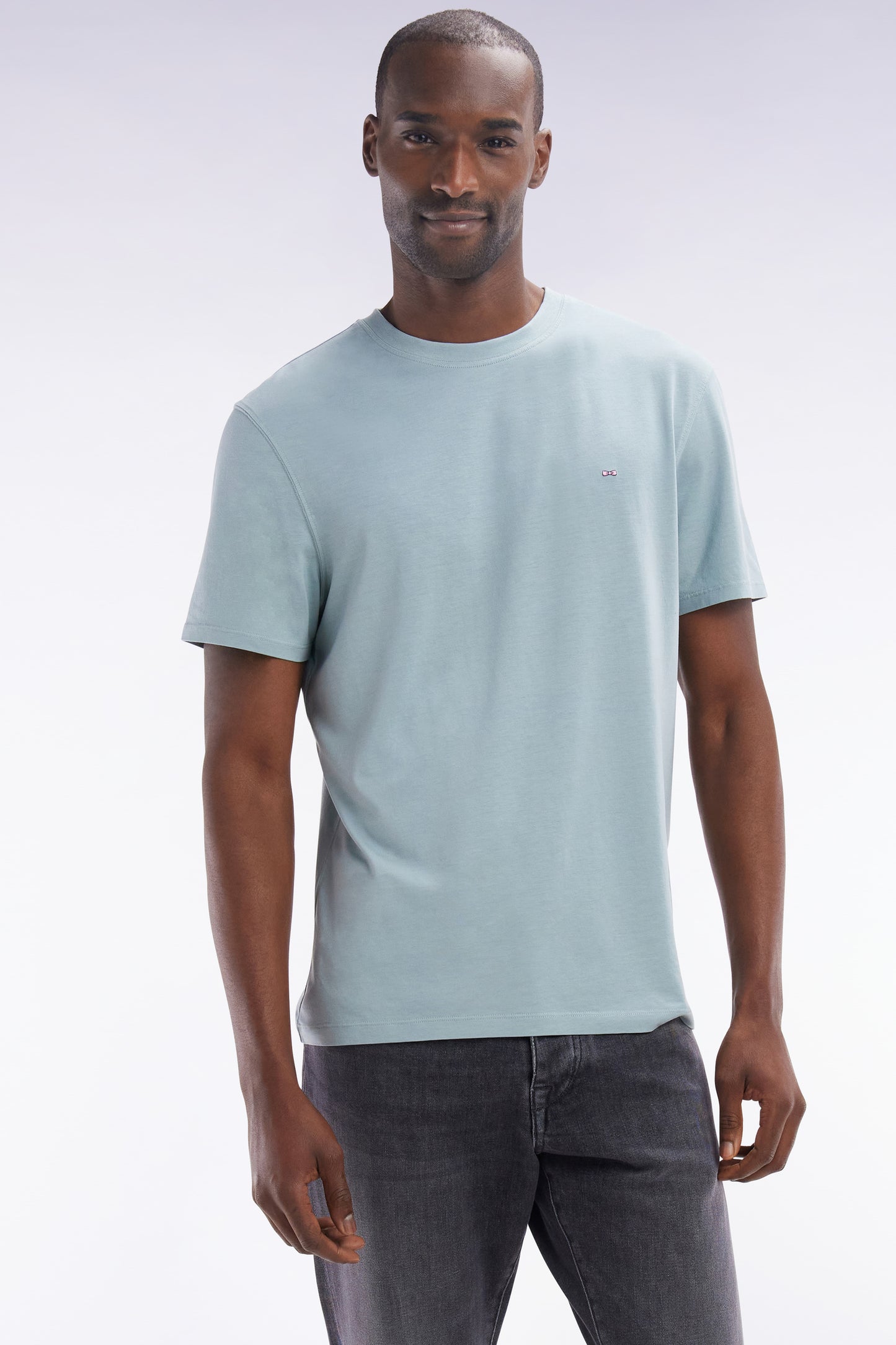 Straight-fit sea green short-sleeved T-shirt