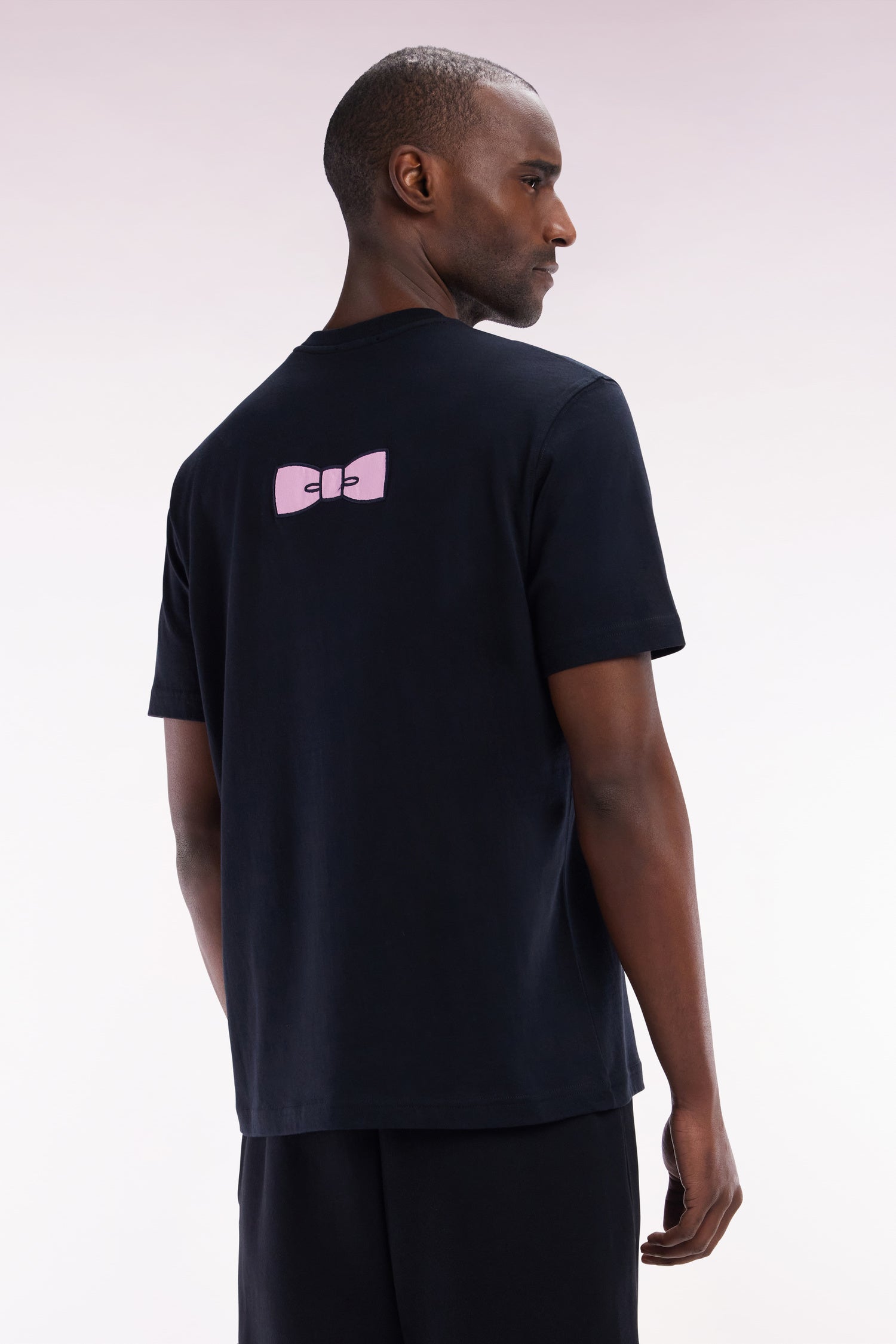 T-shirt en coton Pima noir broderie dos coupe droite