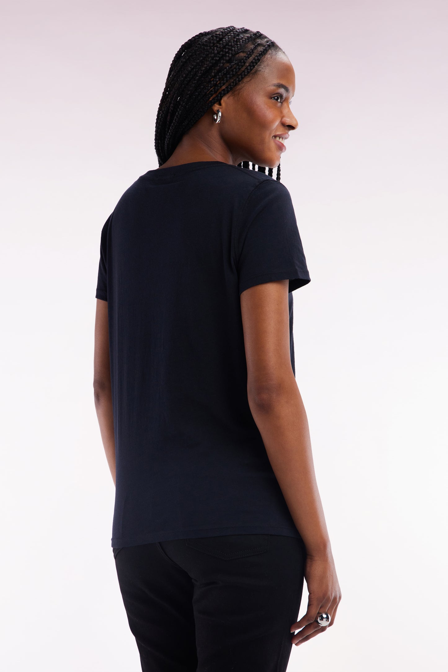 T-shirt à col V en jersey de coton Pima léger noir coupe droite