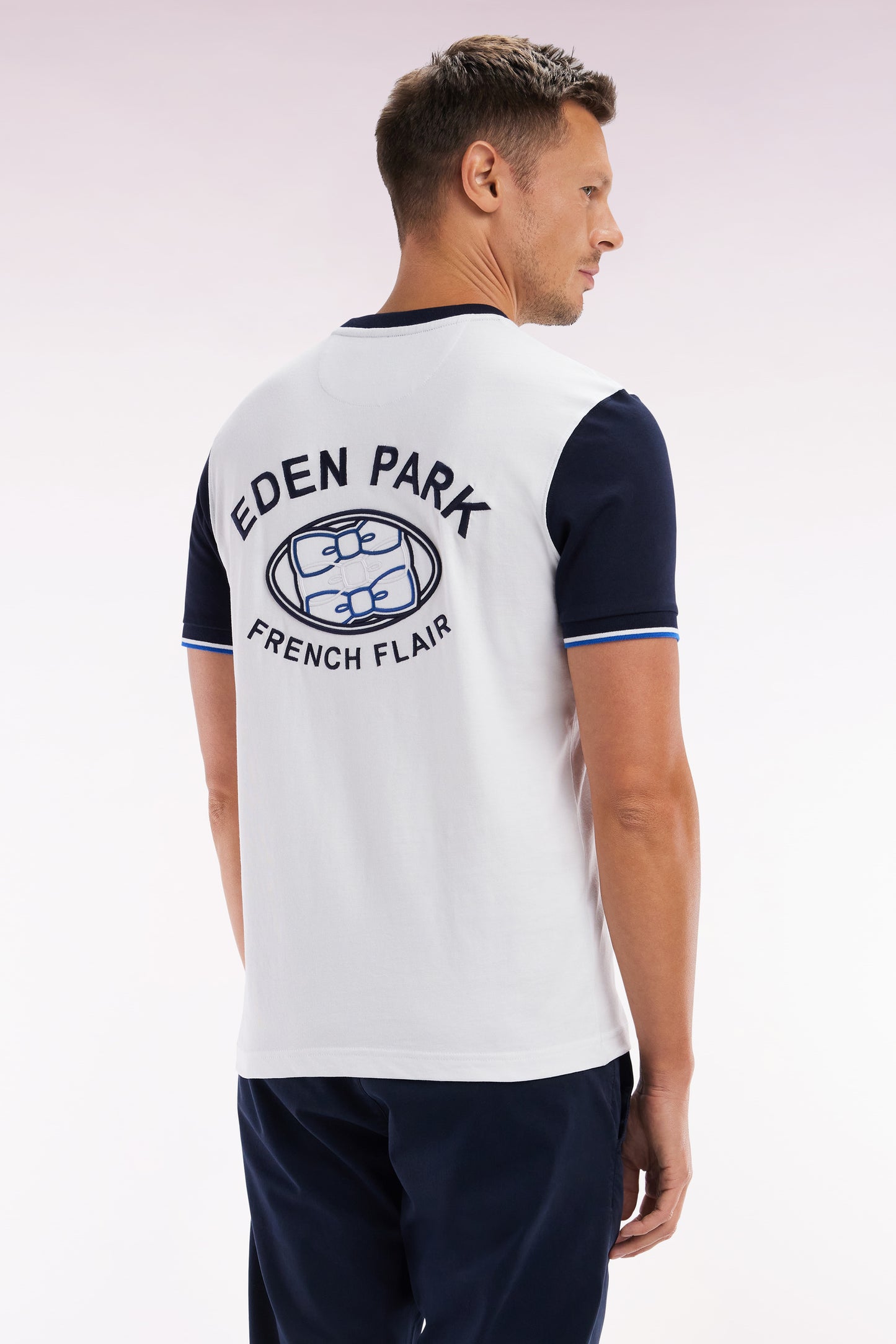 Straight-fit white and navy cotton T-shirt with back embroidery