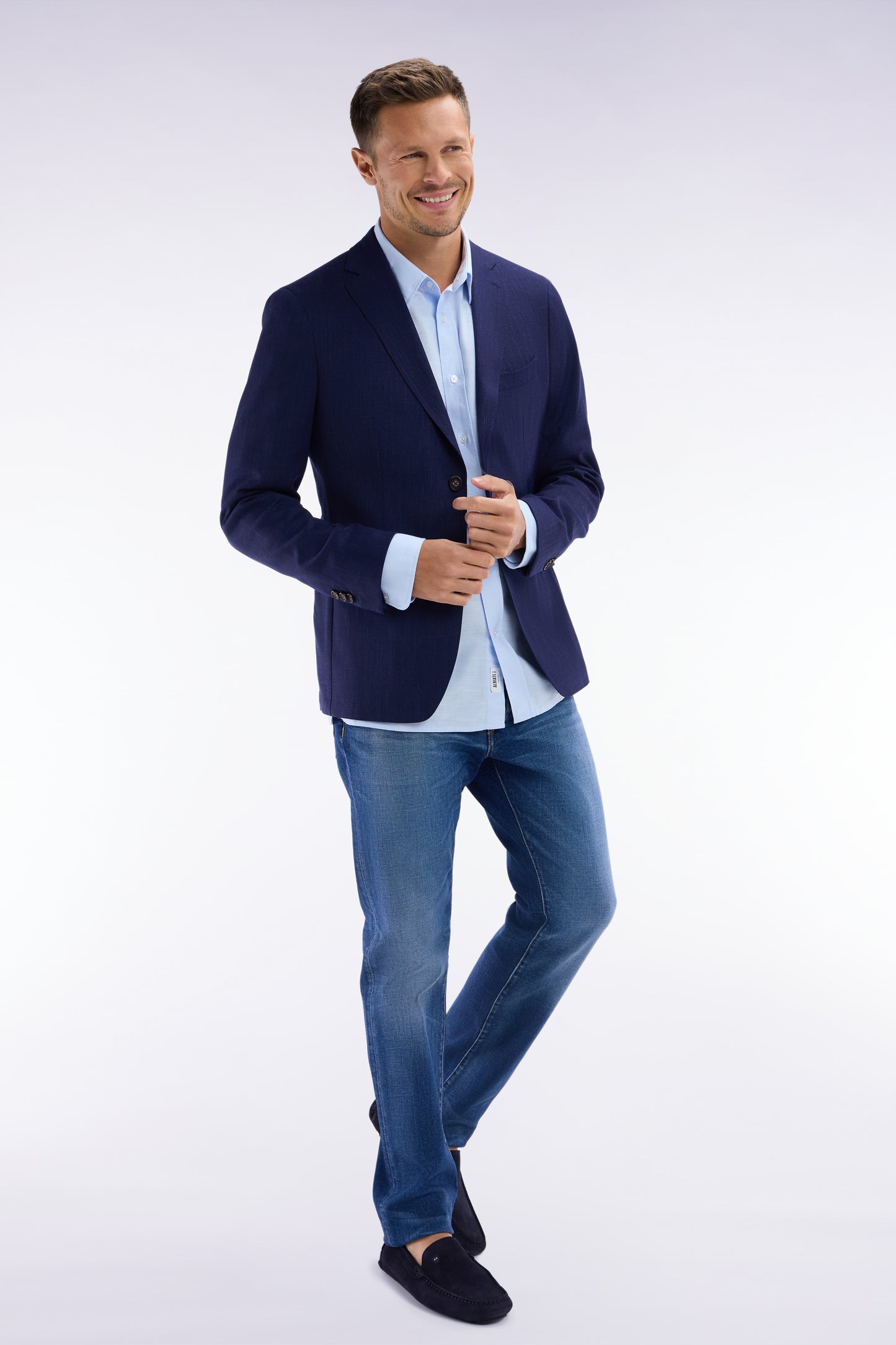 Navy jacket in wool and stretch linen dyed yarn