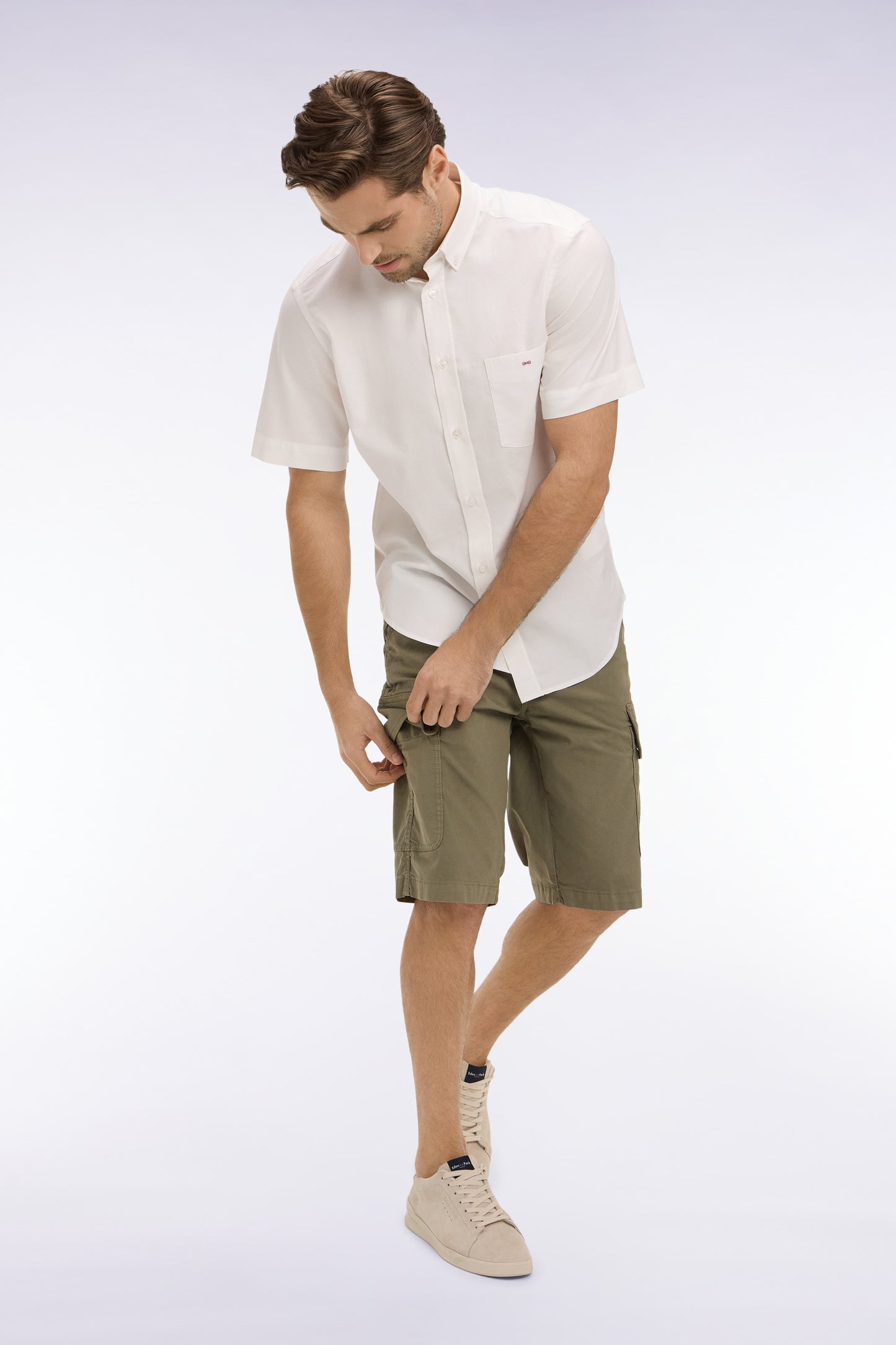 Khaki cotton cargo Bermuda shorts