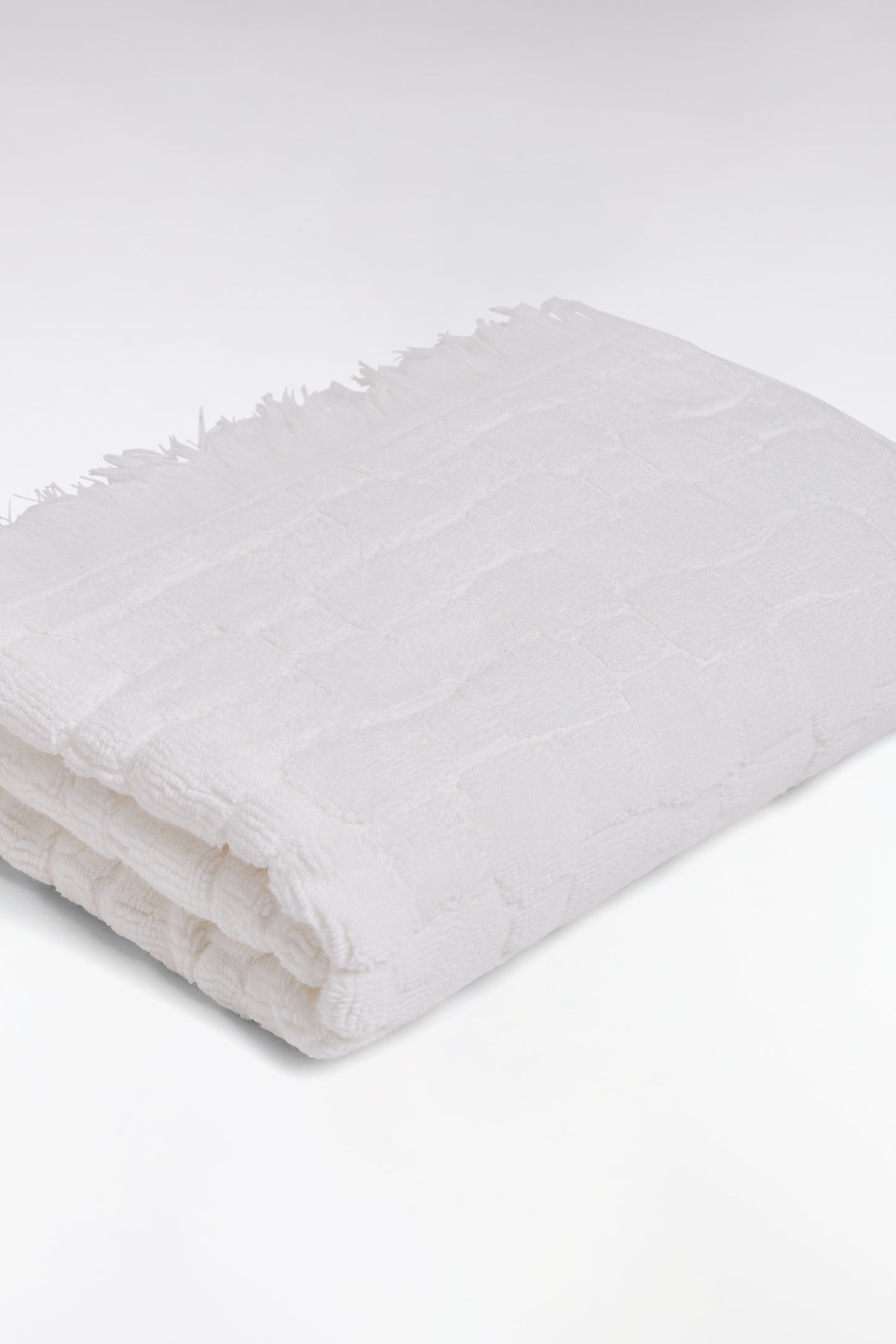 Serviette de toilette en coton blanc à micromotifs nœuds papillon