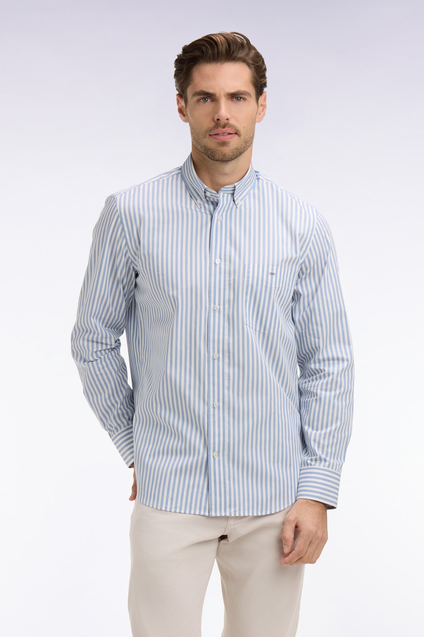 Chemise en coton bleu à rayures bâtons