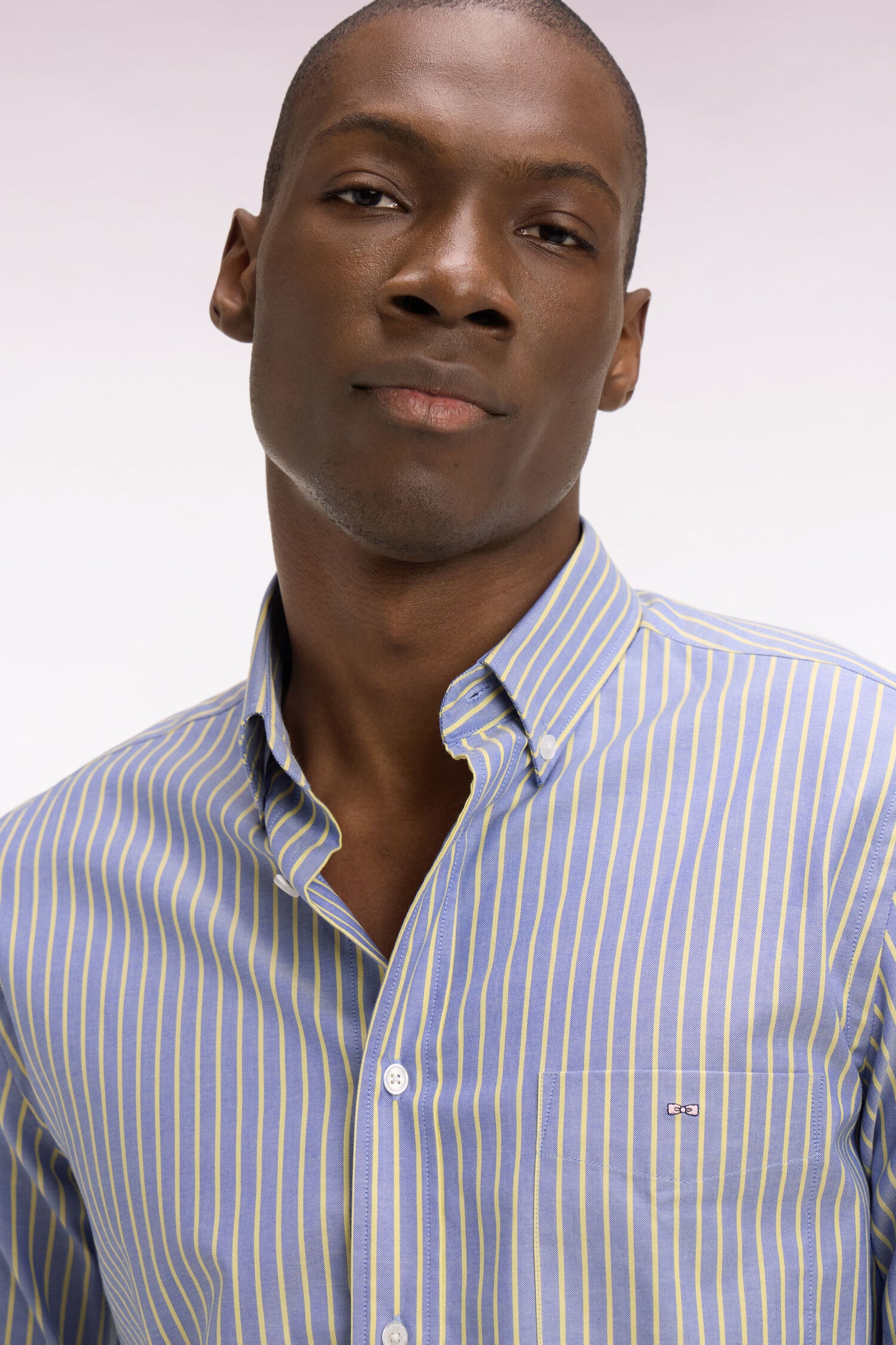 Chemise en coton pinpoint à rayures jaunes coupe regular