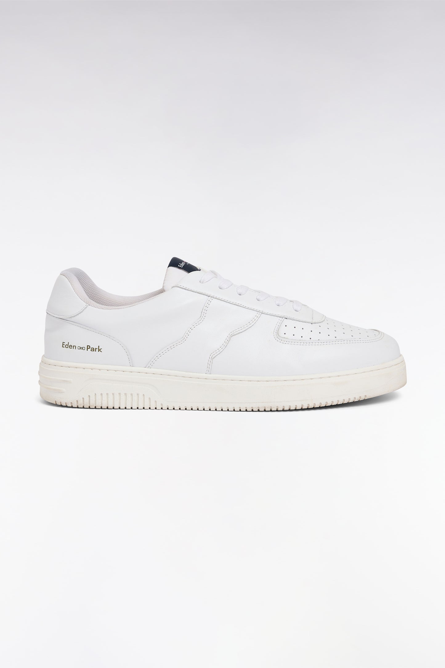 Sneakers en cuir blanc