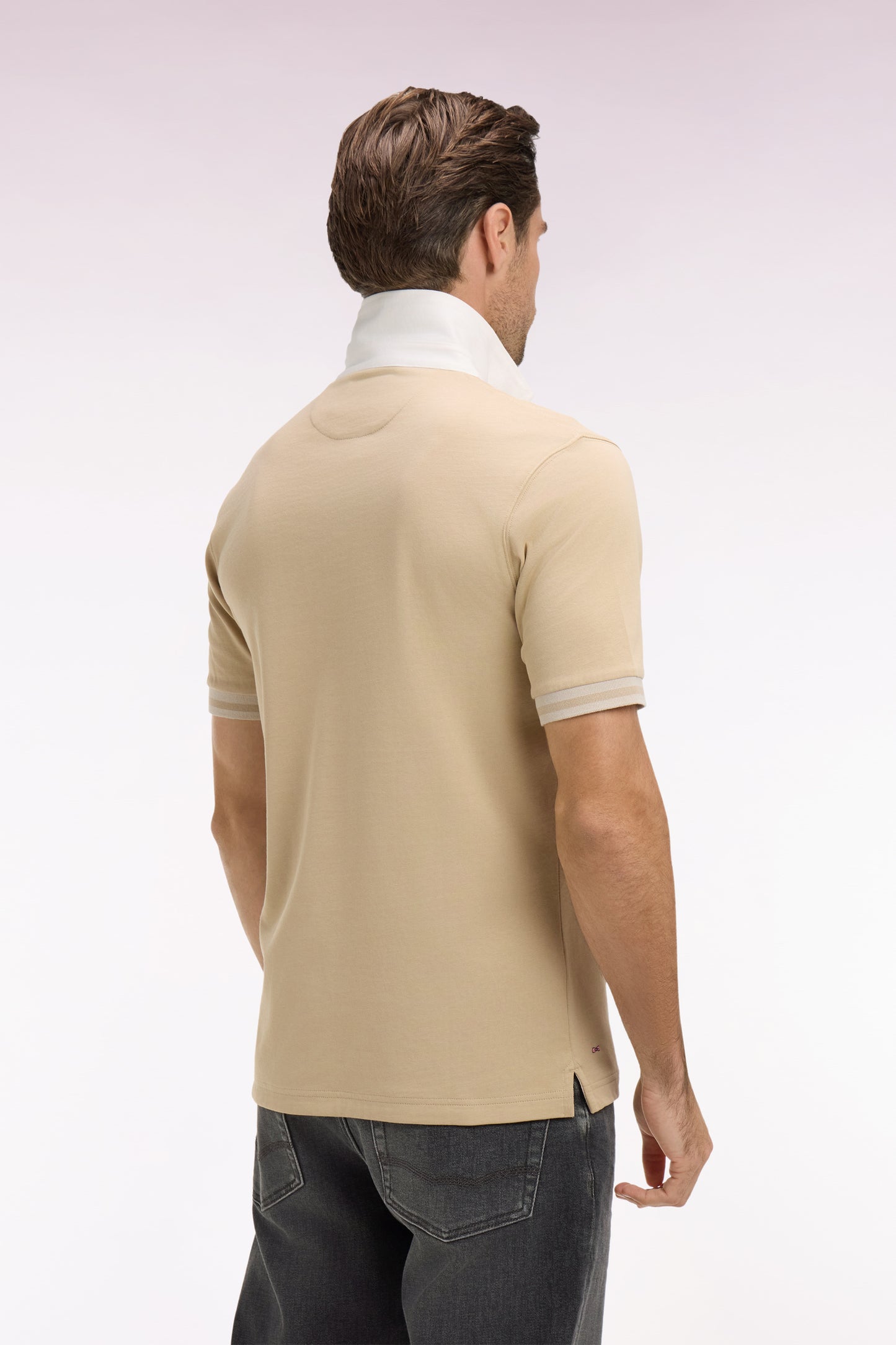 Maillot à manches courtes en jersey de coton beige écusson brodé coupe regular