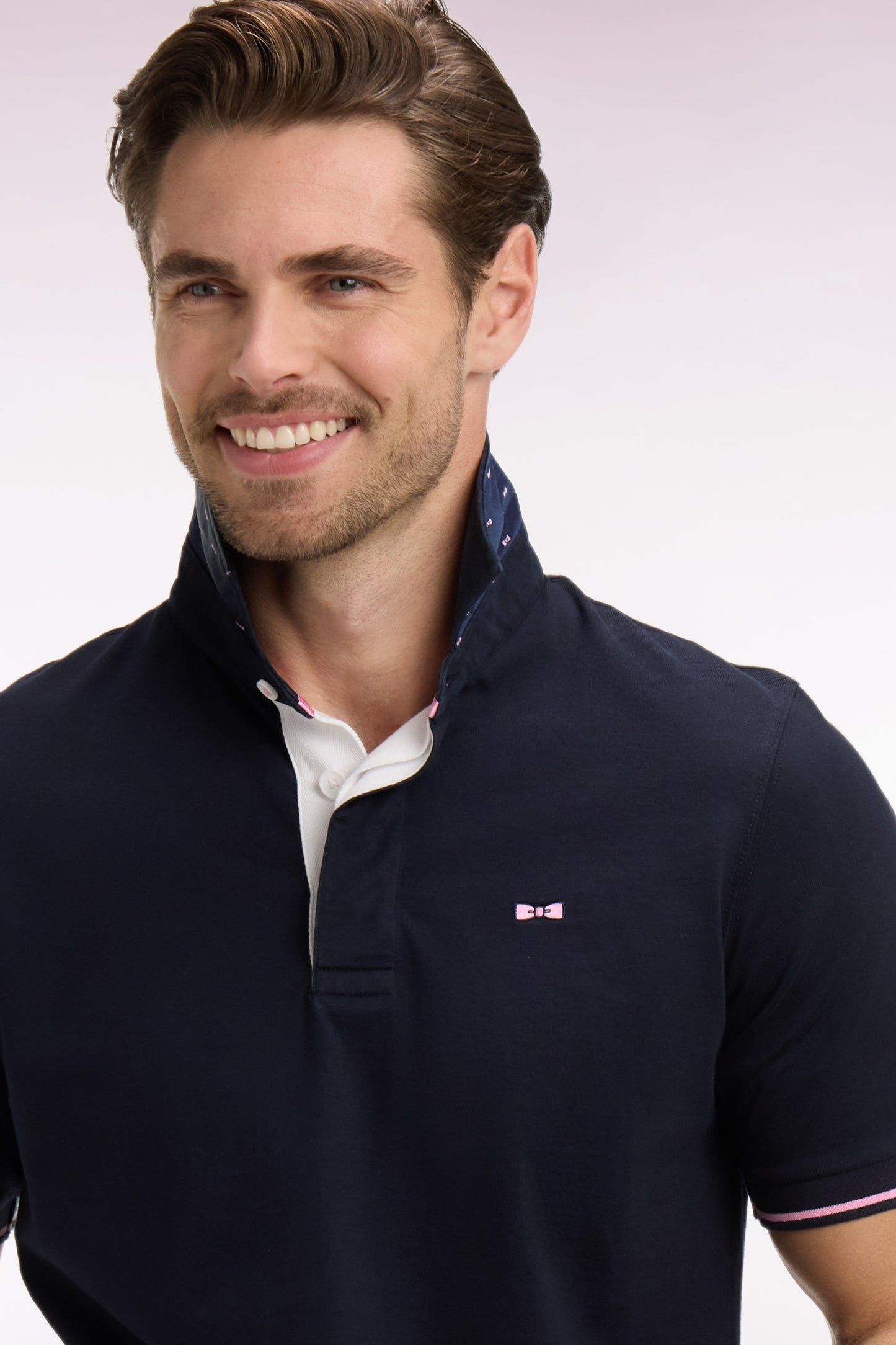 Maillot à manches courtes en coton marine broderie dos coupe regular