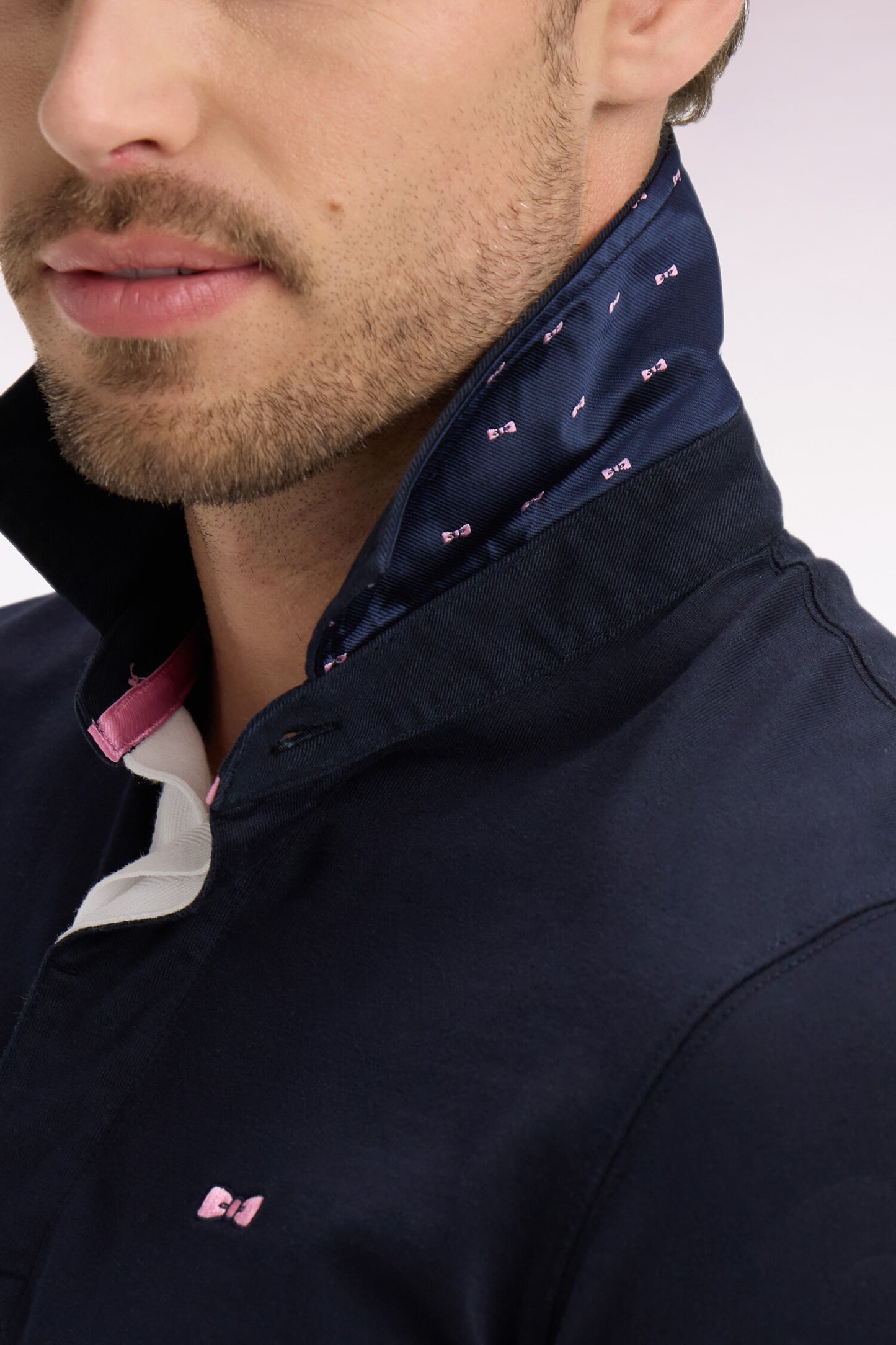 Maillot à manches courtes en coton marine broderie dos coupe regular