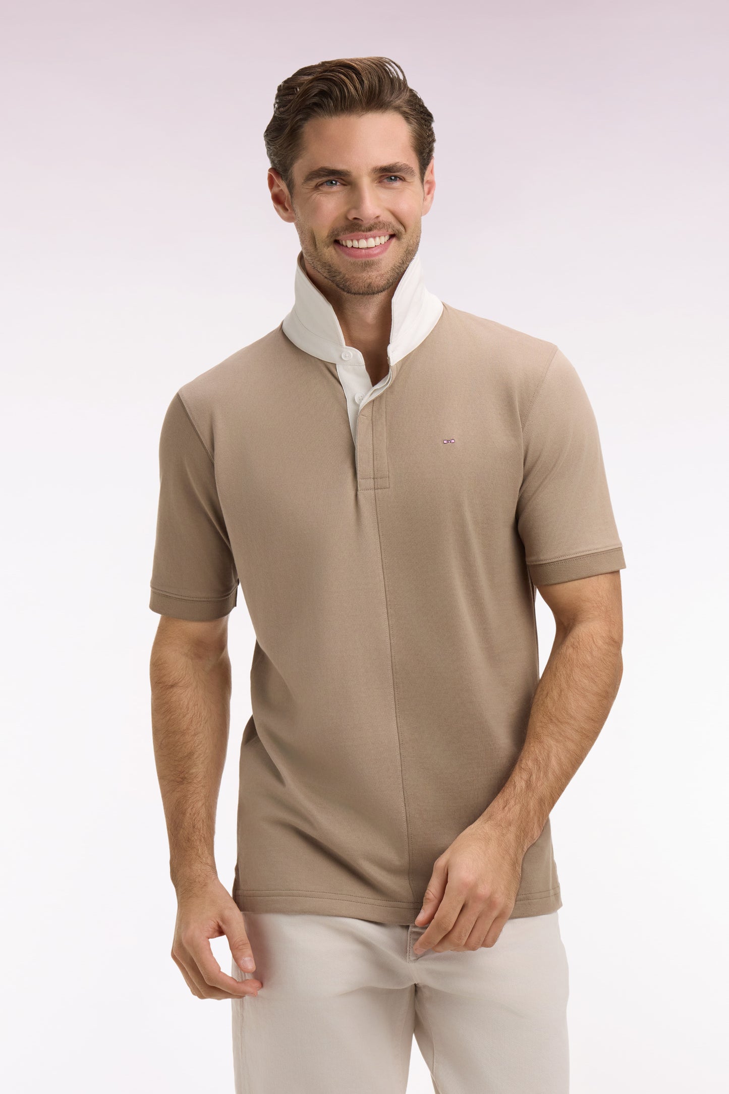 Maillot à manches courtes à découpes verticales en coton beige coupe regular