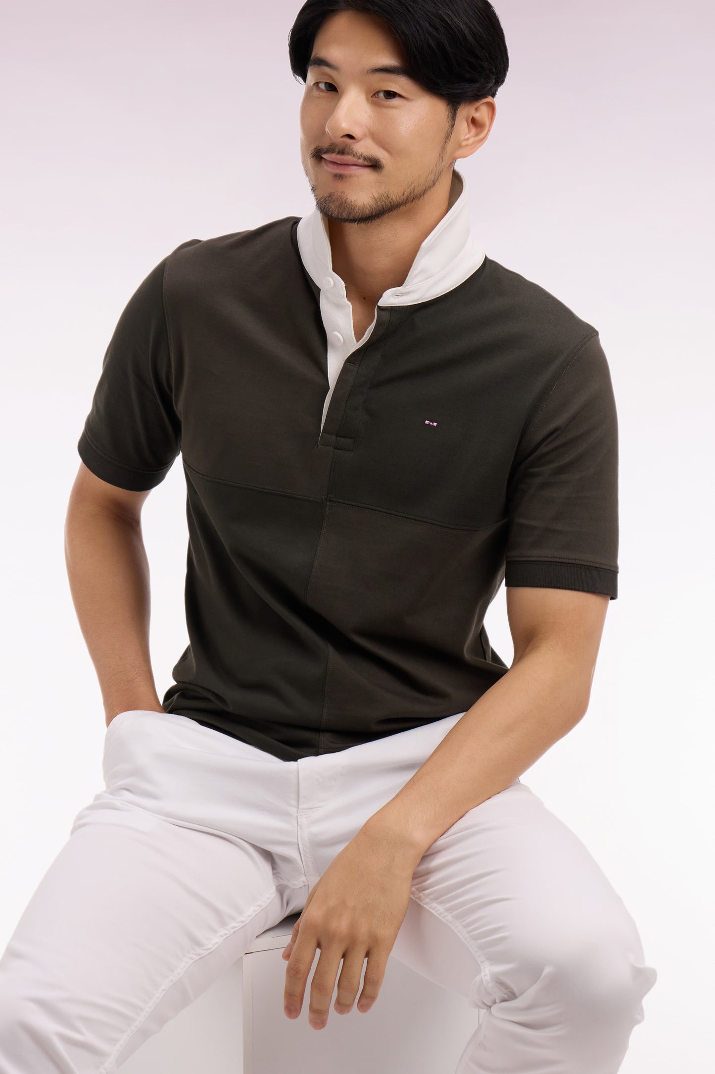 Maillot à manches courtes en coton à cadrans kaki coupe regular