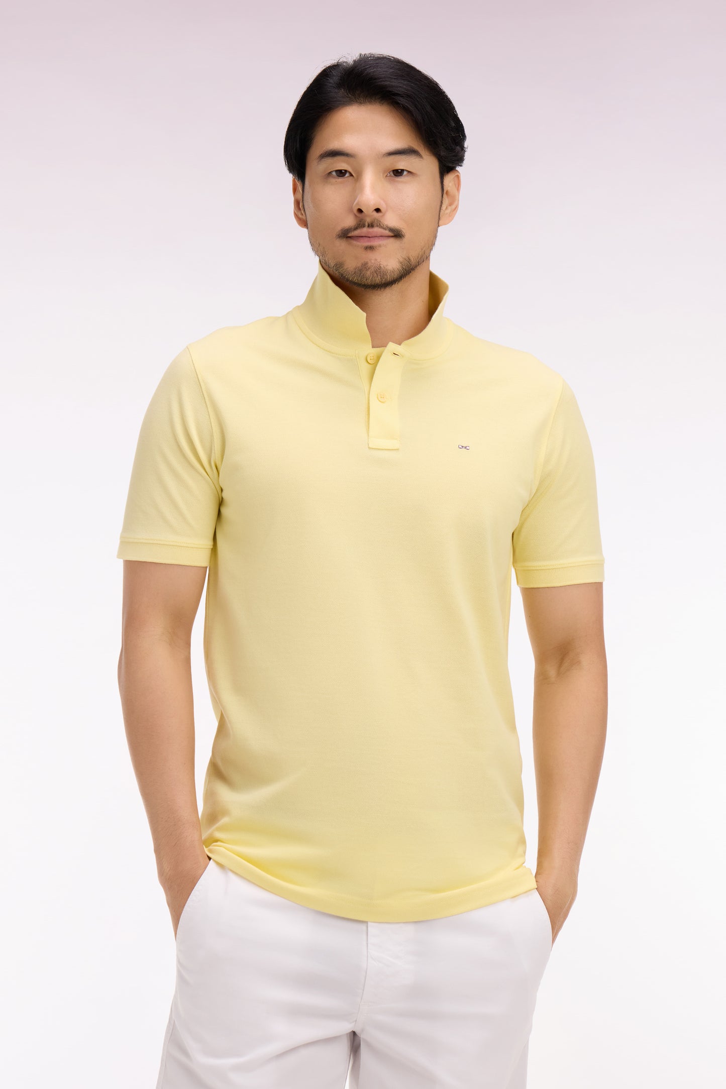 Polo à manches courtes en coton jaune clair coupe regular