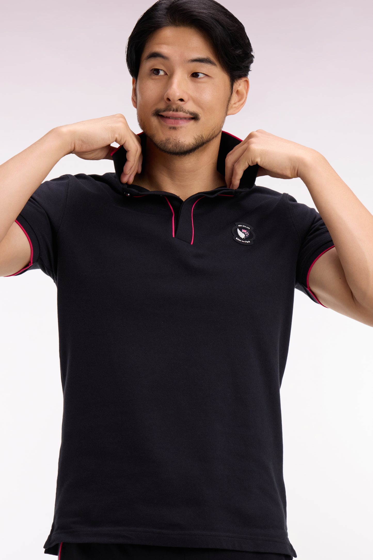 Polo à manches courtes en coton noir New Zealand