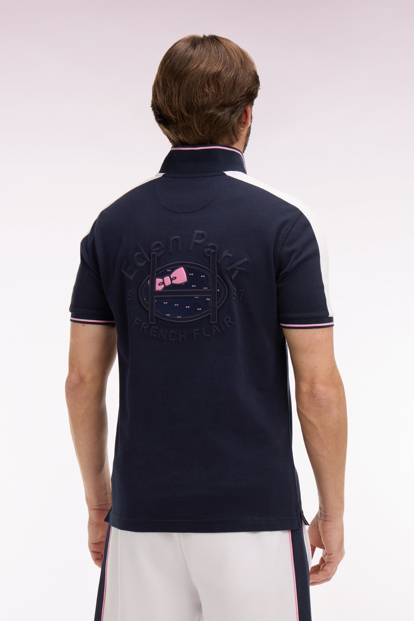 Polo à manches courtes en piqué coton marine coupé cousu