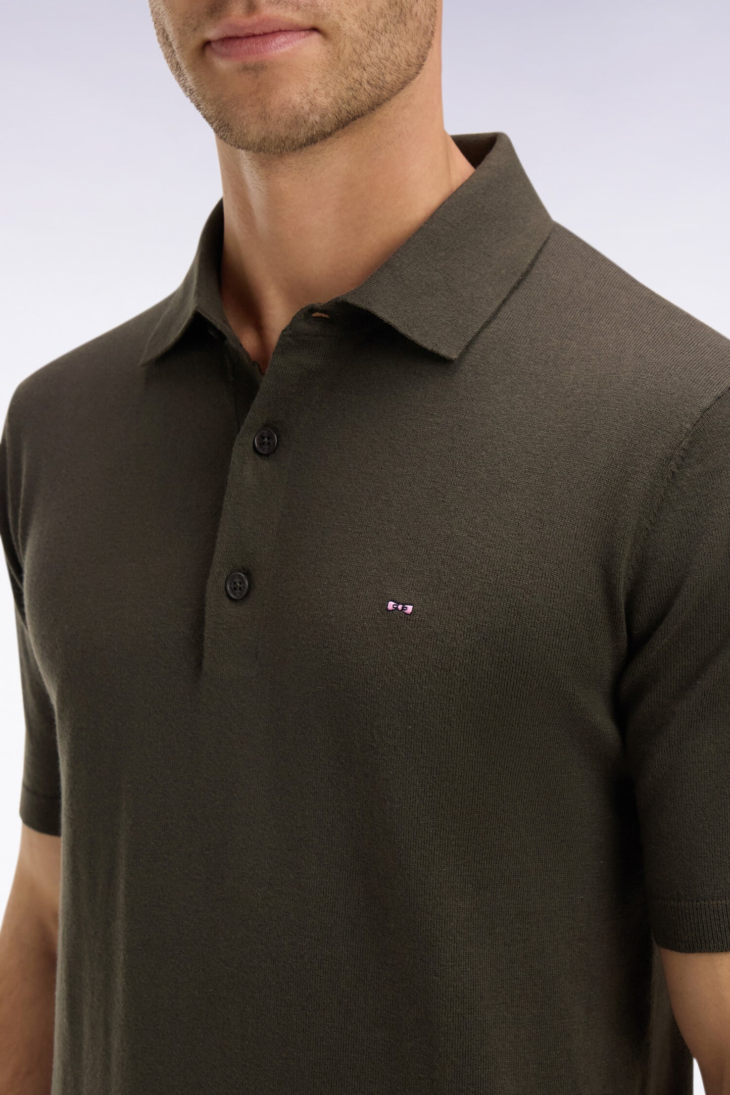 Pull manches courtes col polo en coton et soie mélangés kaki