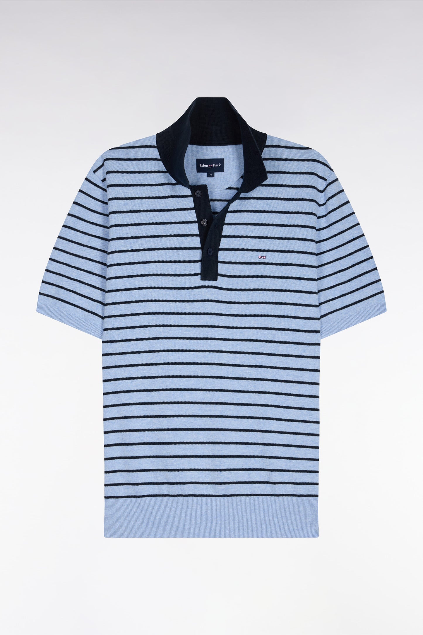Pull manches courtes à col polo en coton ciel rayé