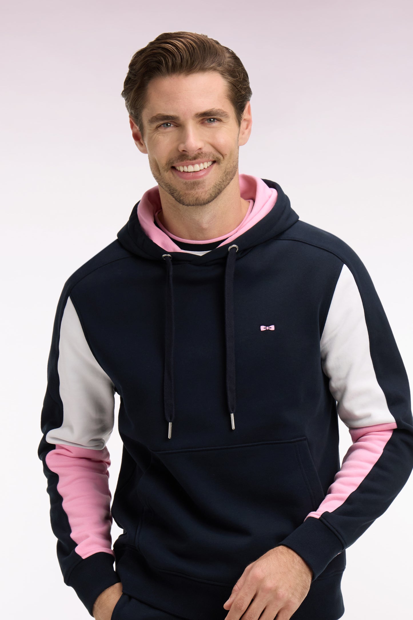 Sweatshirt à capuche en coton marine broderie dos