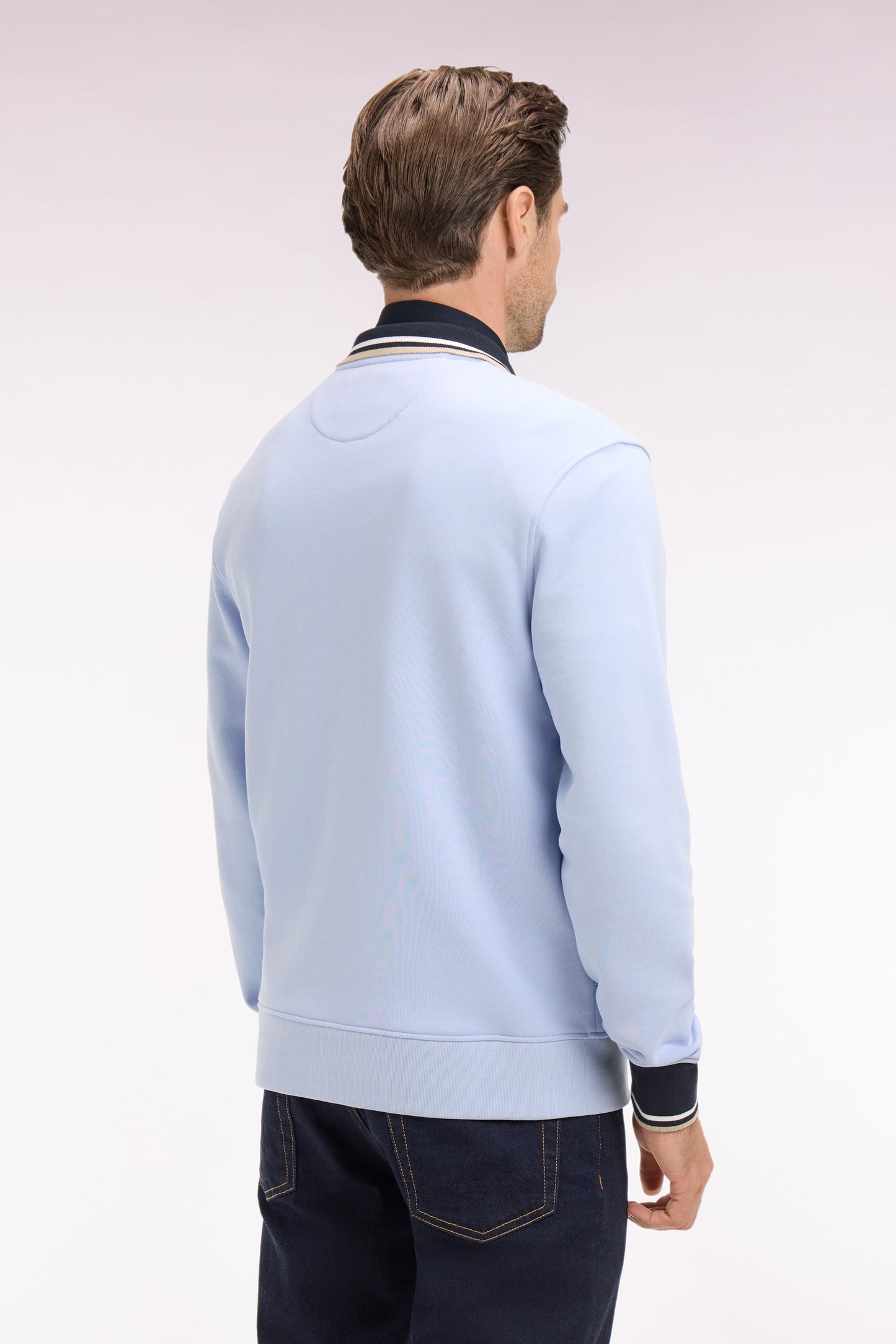 Sweatshirt à col zippé bleu clair brodé coupe regular