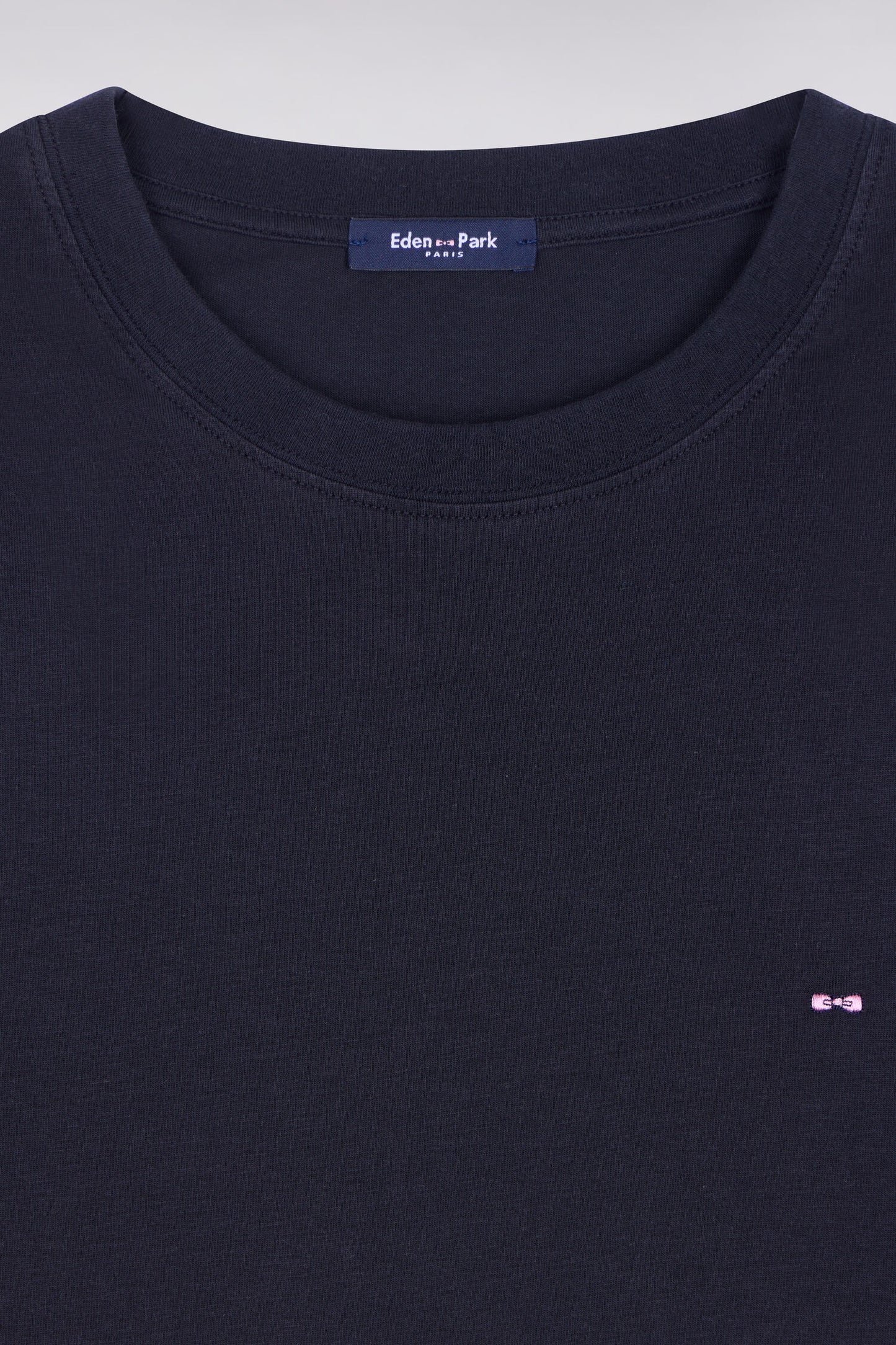 Short-sleeved black lyocell and cotton T-shirt, regular fit