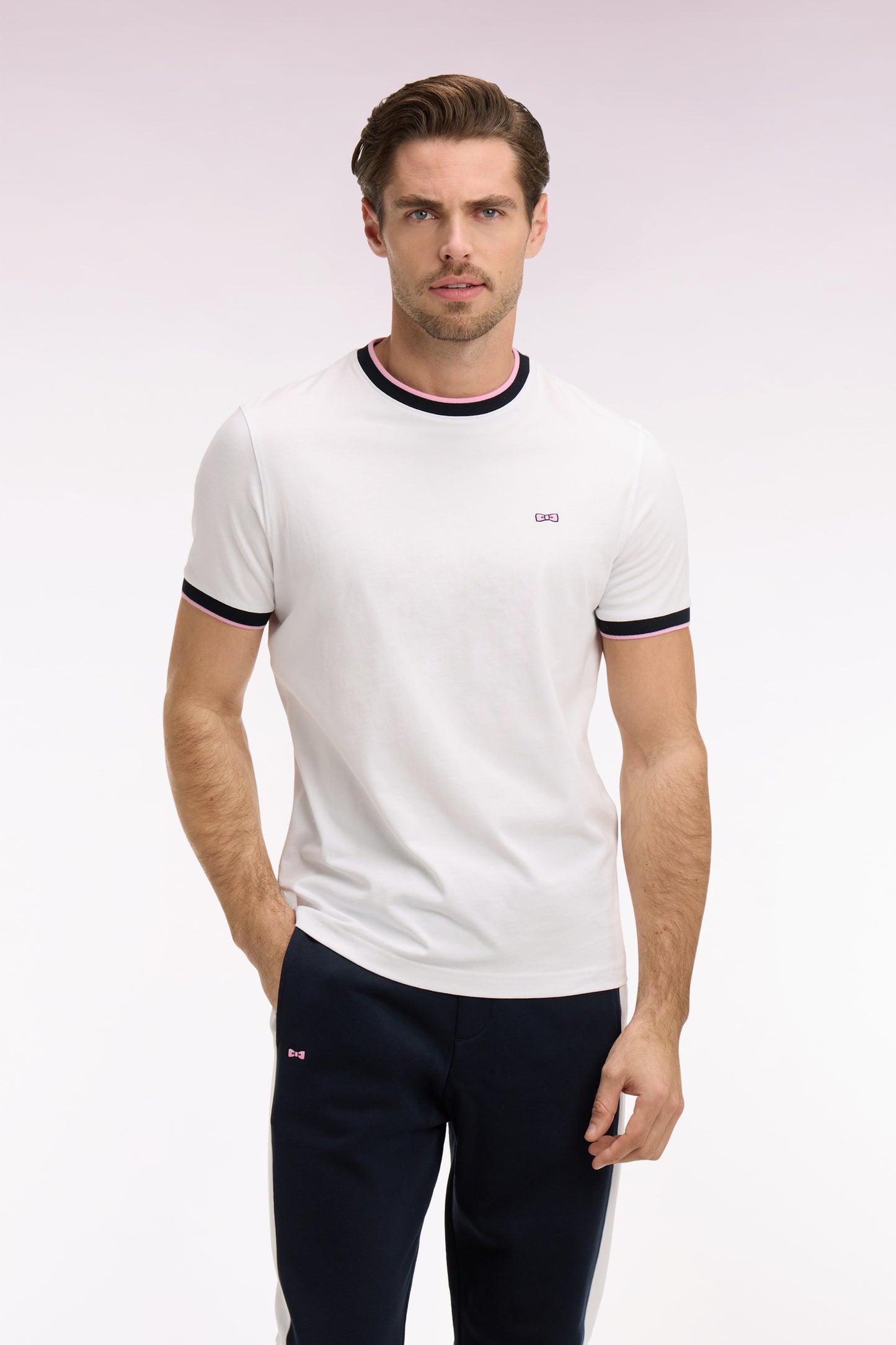 T-shirt à manches courtes en coton blanc brodé coupe regular