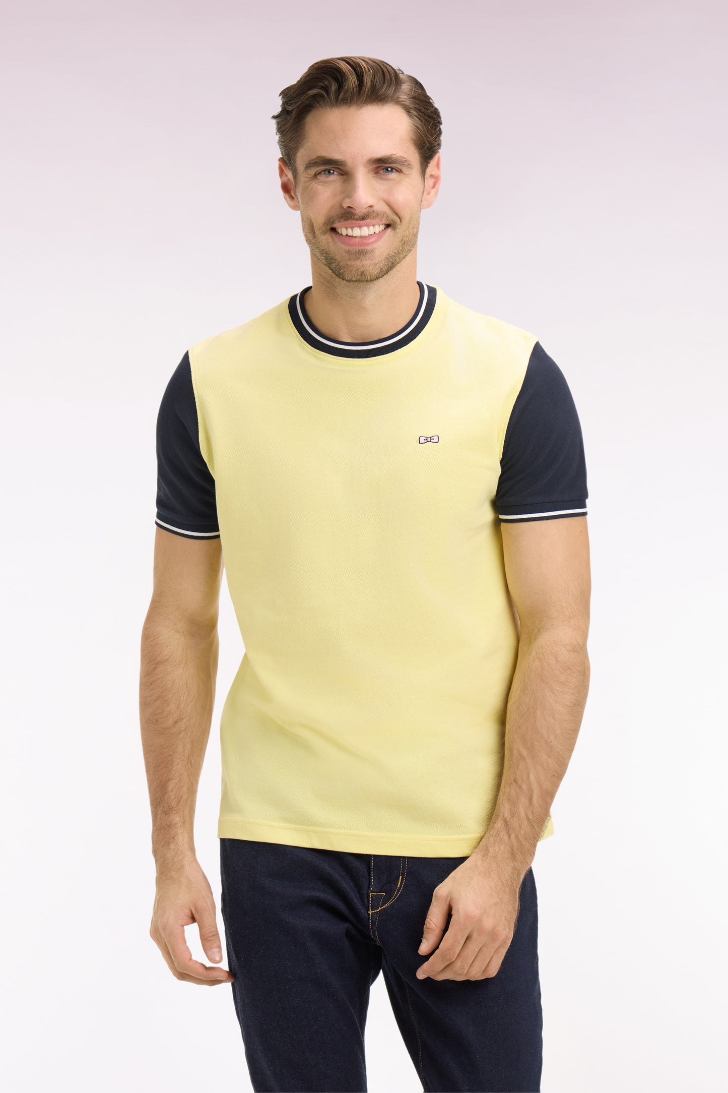 T-shirt à manches courtes en coton jaune bicolore brodé coupe regular